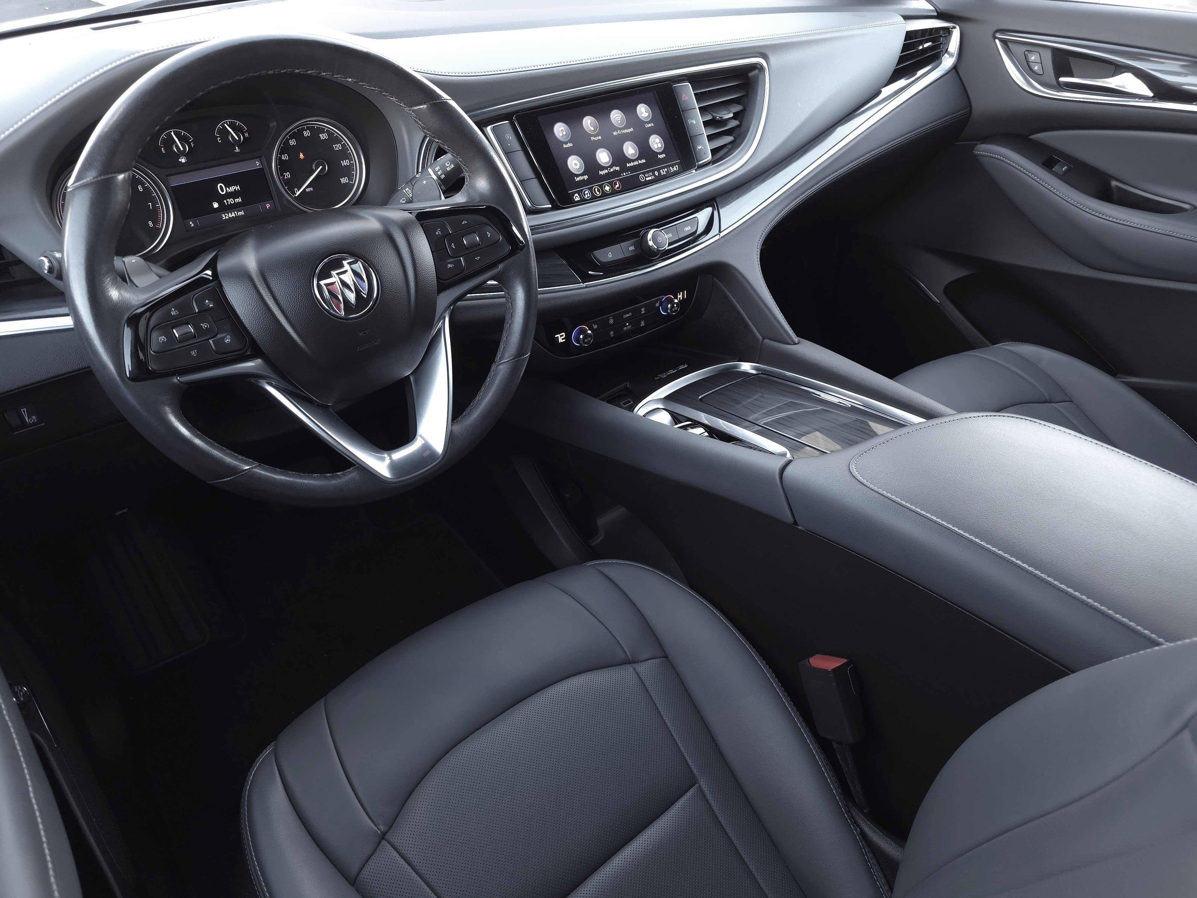 2023 Buick Enclave Essence