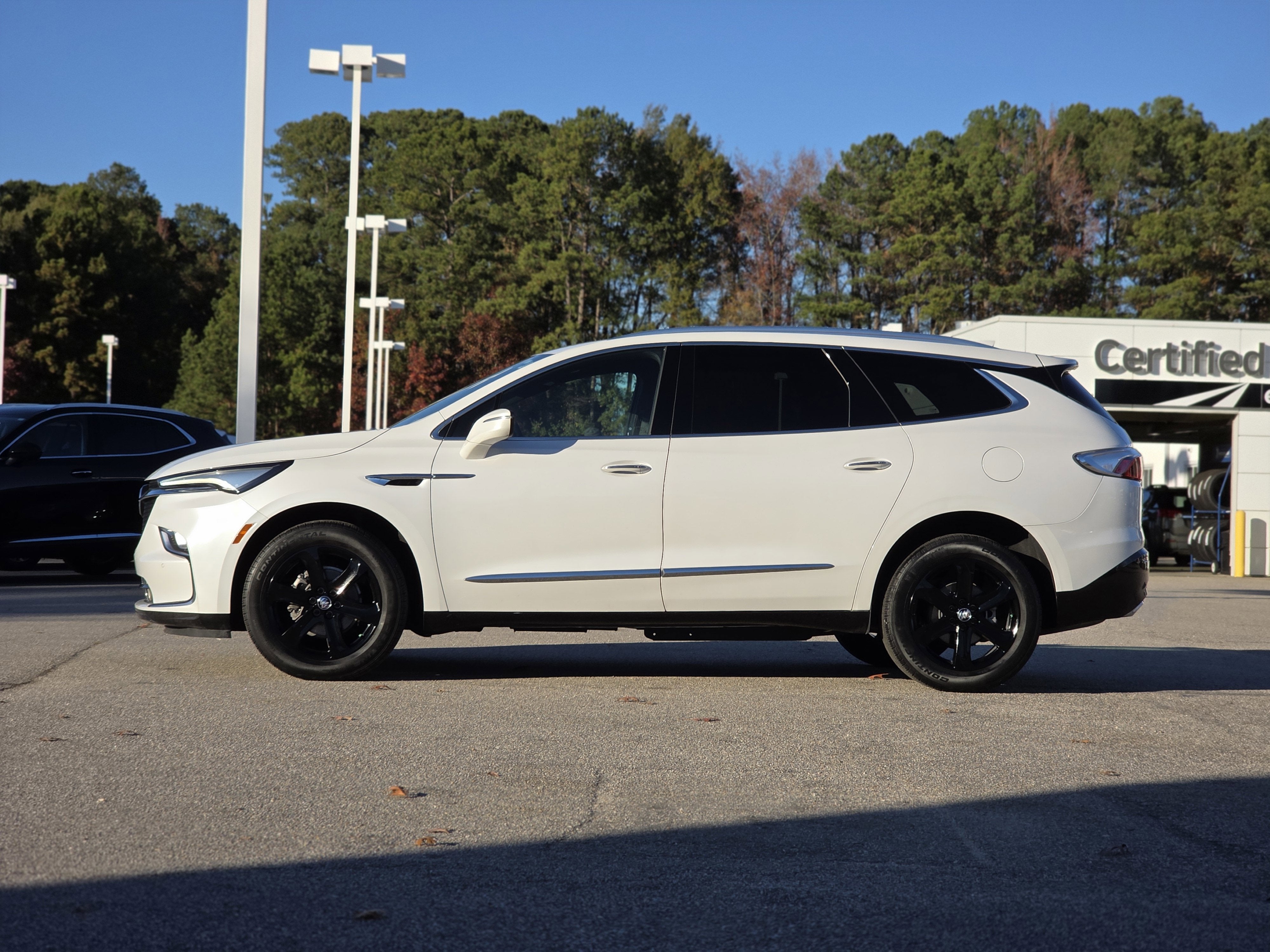 2023 Buick Enclave Essence