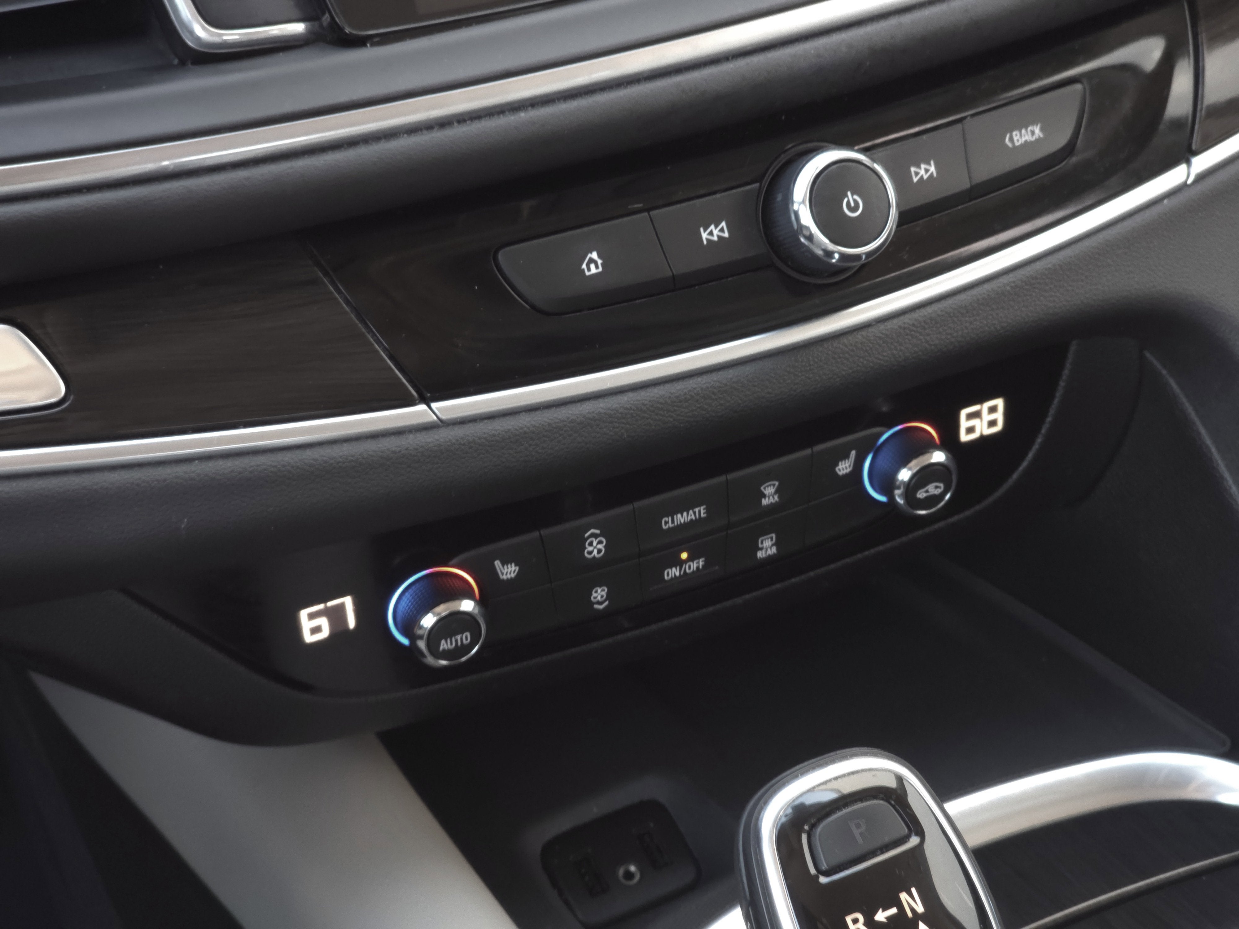 2019 Buick Enclave Essence