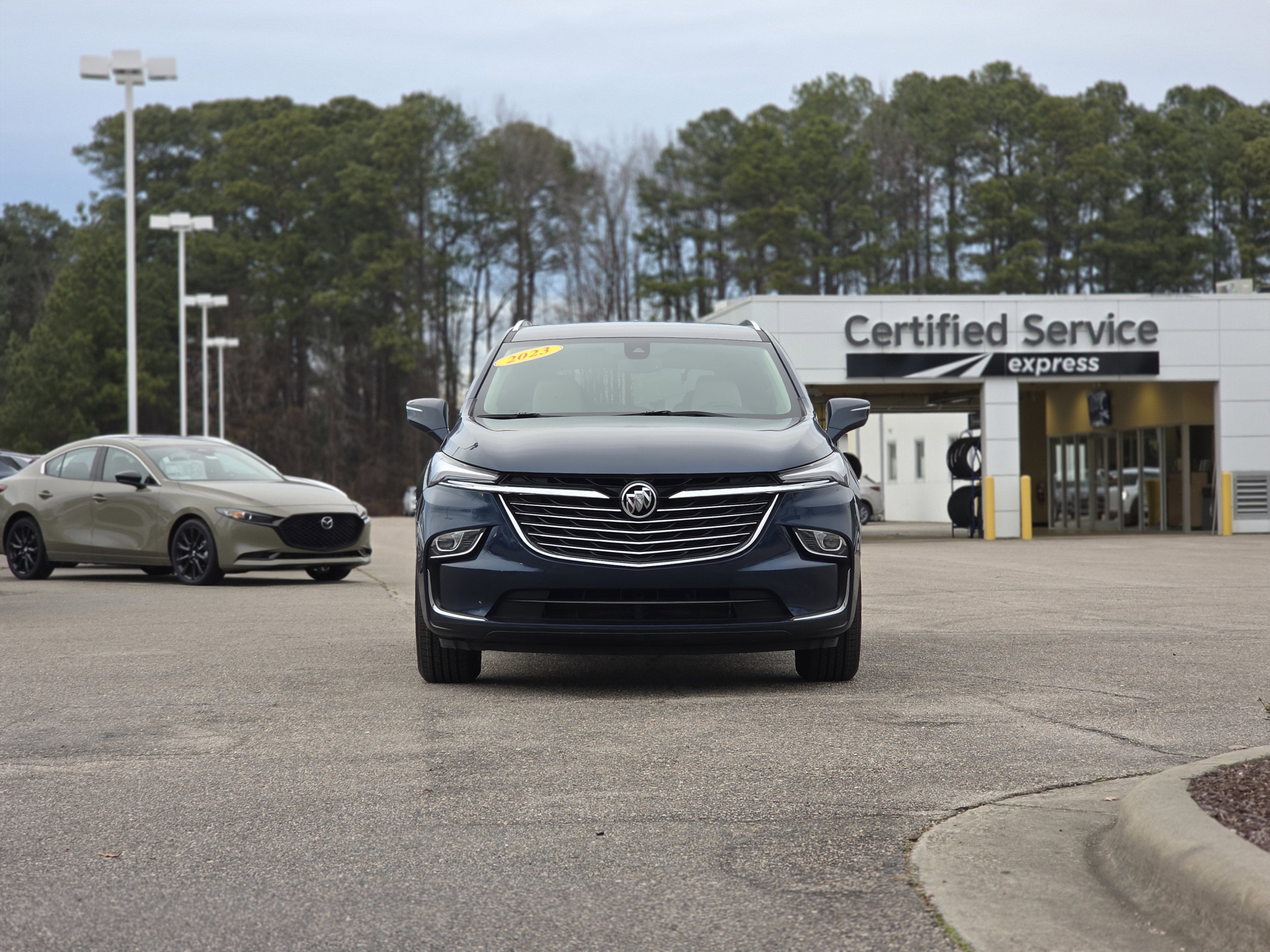 2023 Buick Enclave Essence