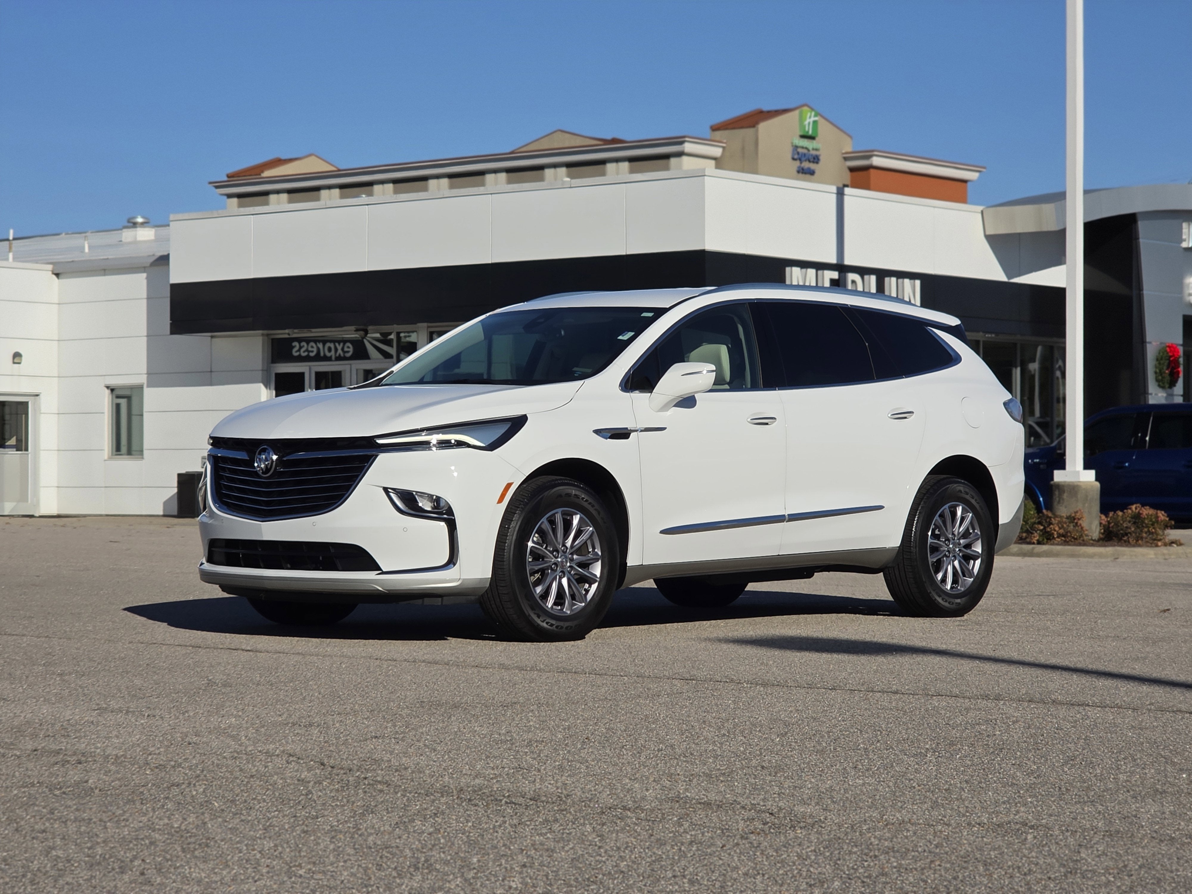 2023 Buick Enclave Essence