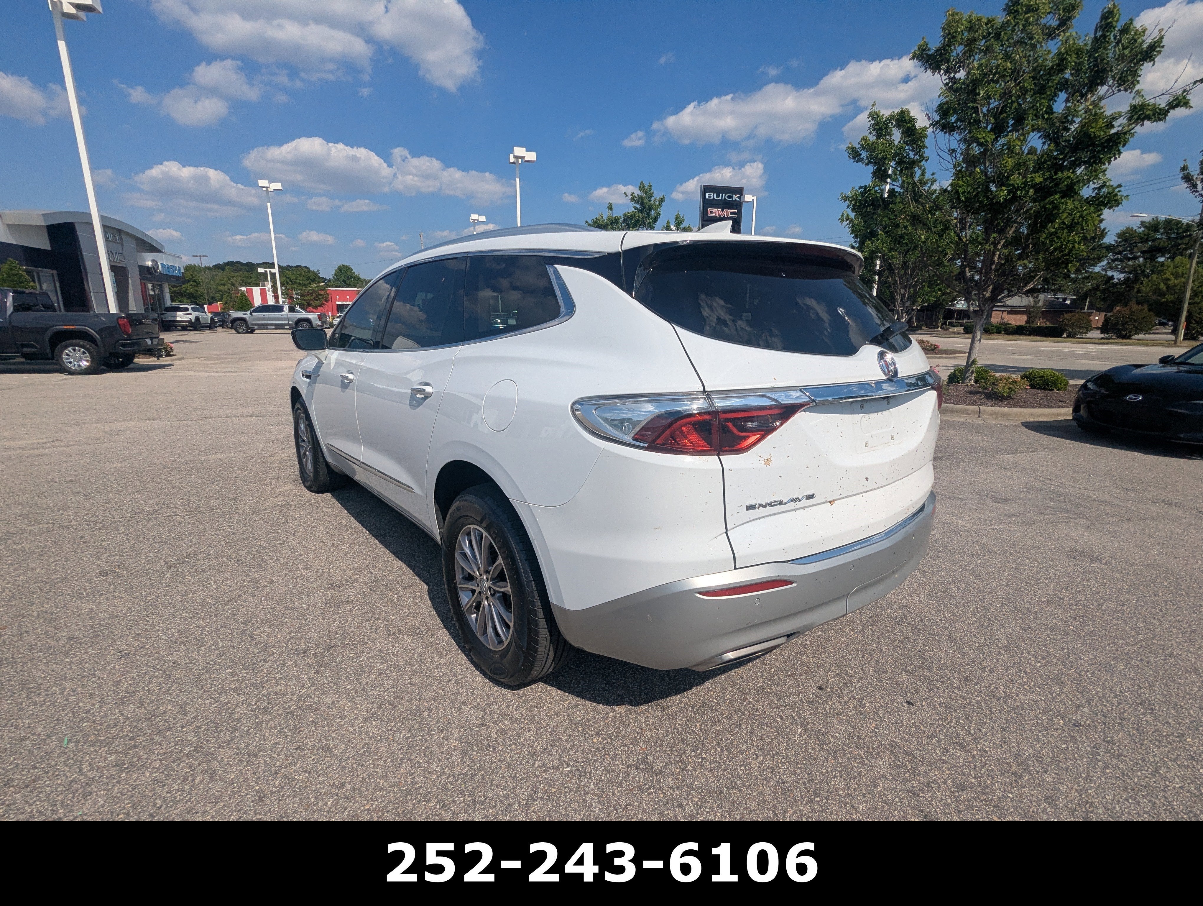 2023 Buick Enclave Essence