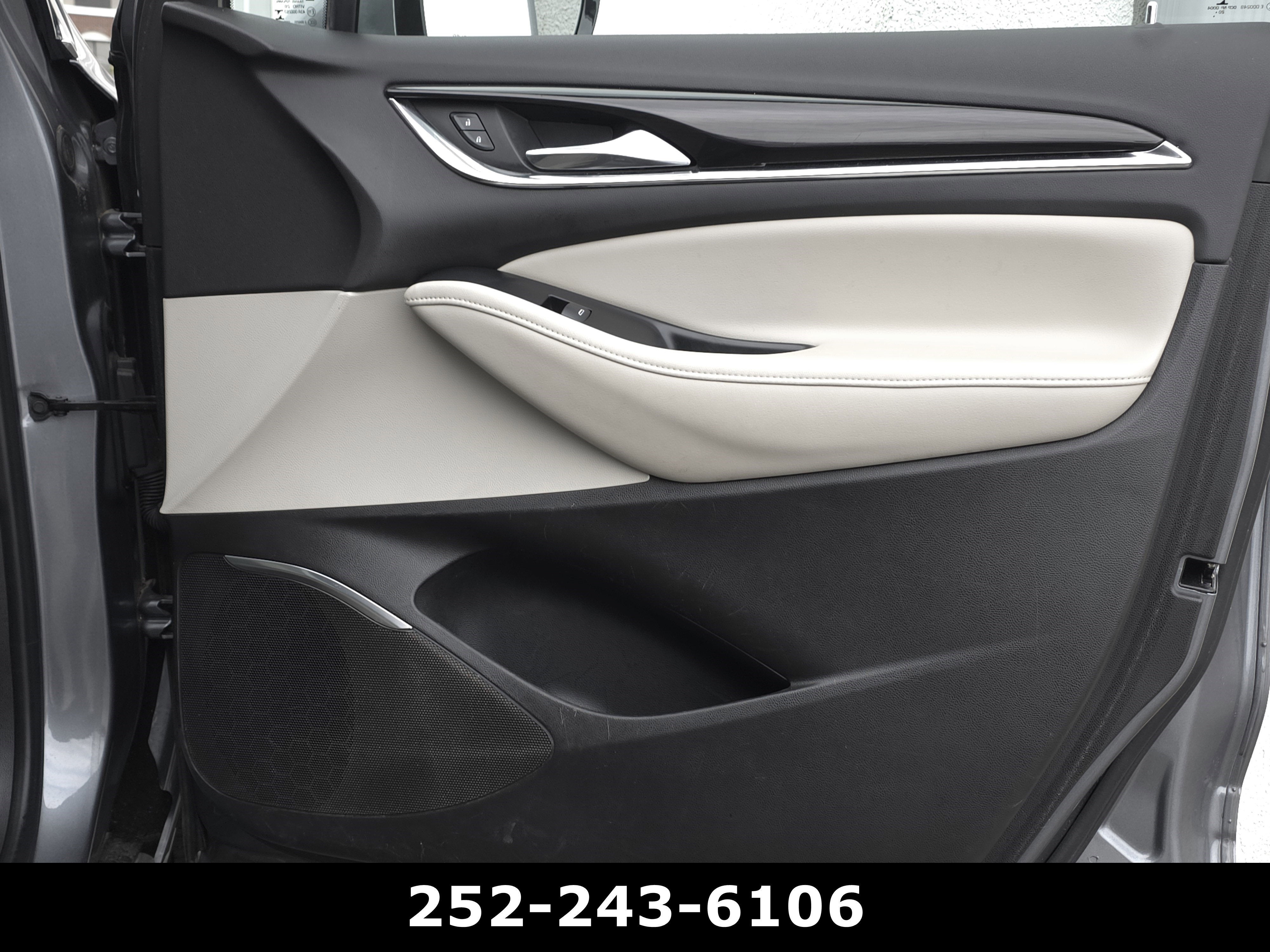 2021 Buick Enclave Essence