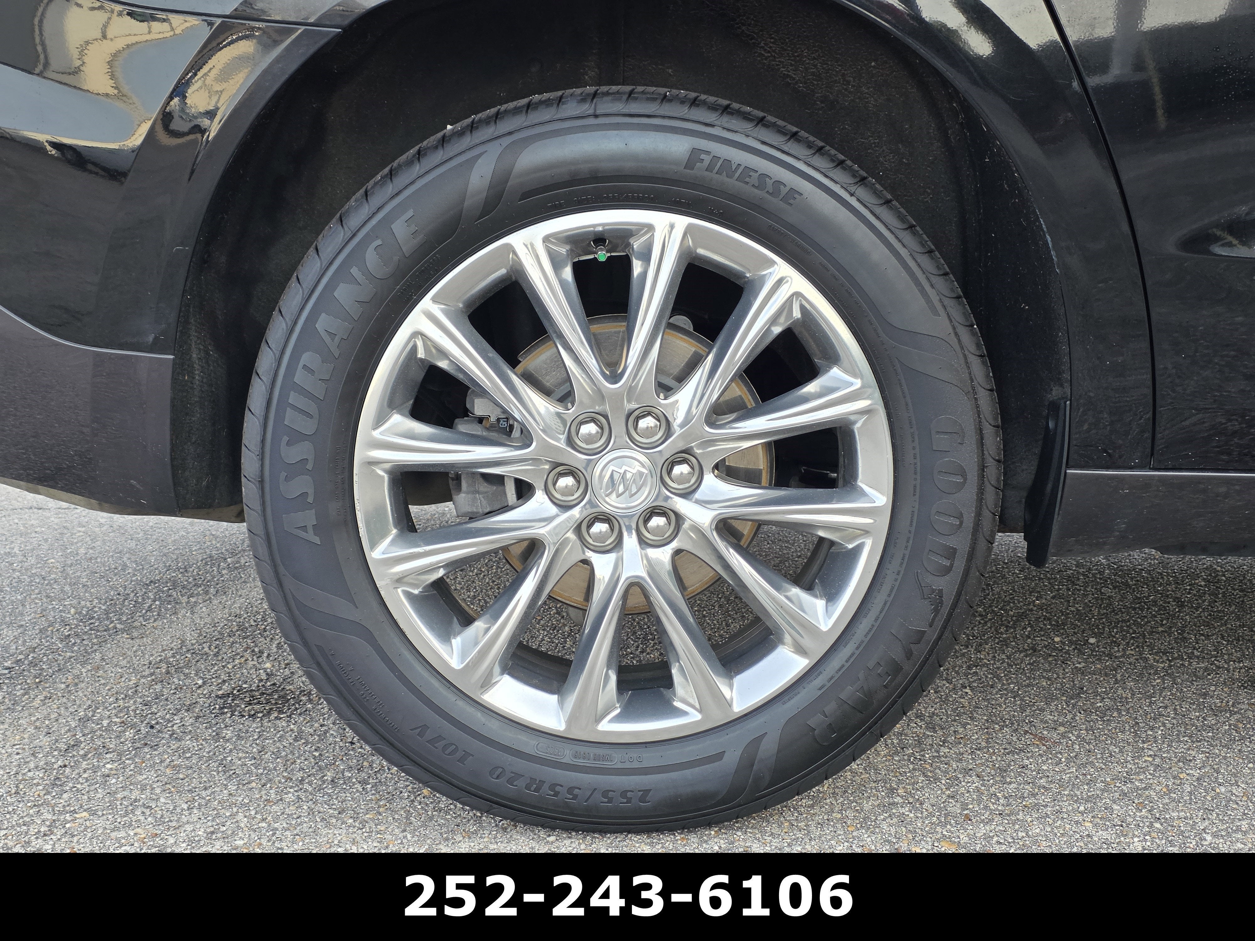 2021 Buick Enclave Essence