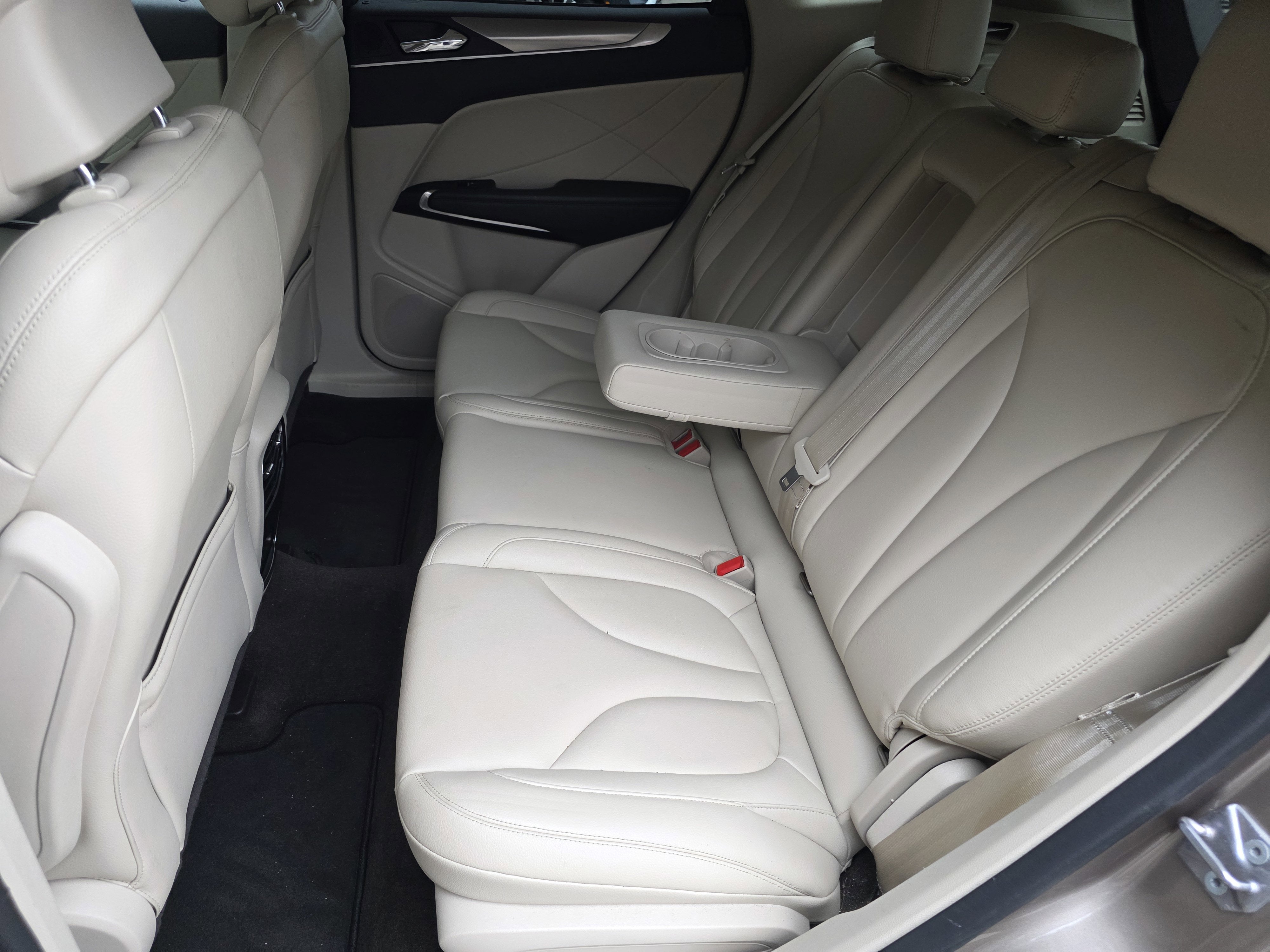 2019 Lincoln MKC Standard