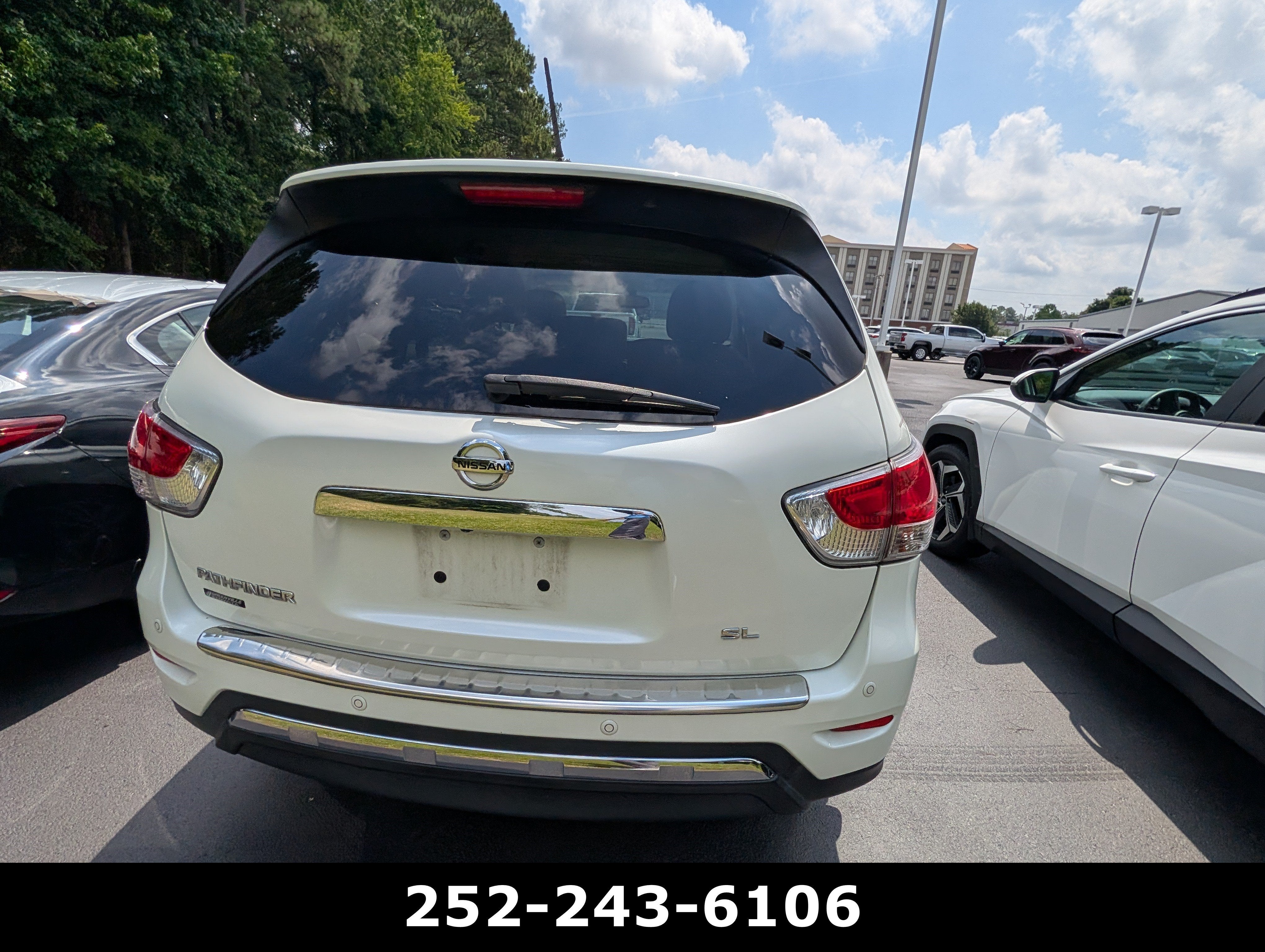 2016 Nissan Pathfinder SL