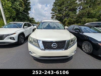 2016 Nissan Pathfinder SL