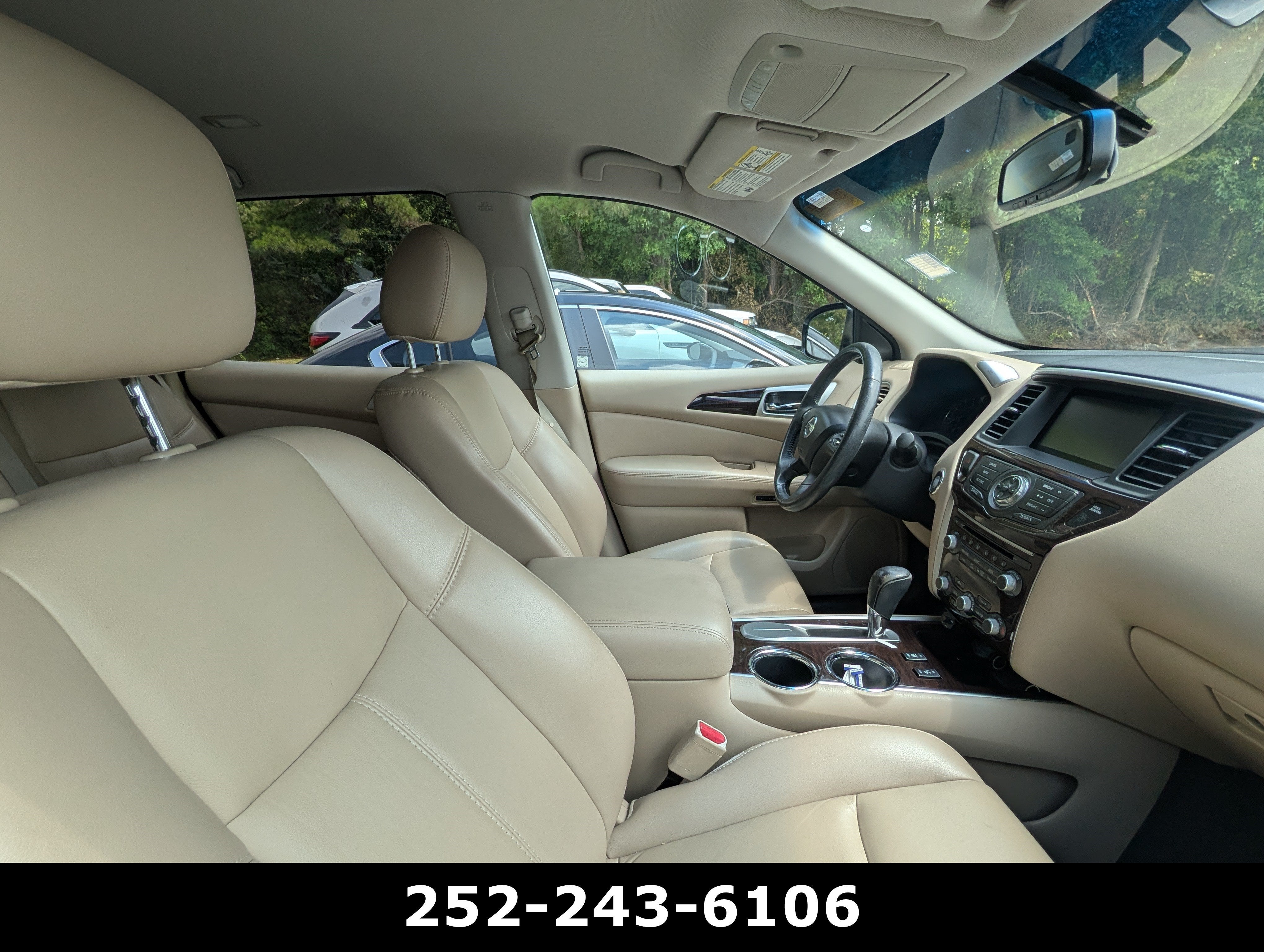 2016 Nissan Pathfinder SL