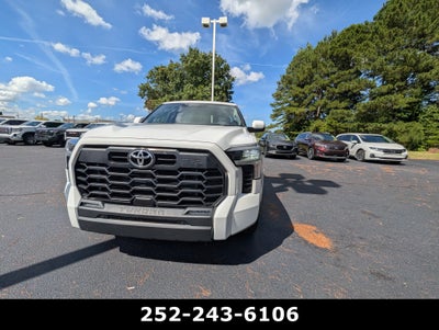 2022 Toyota Tundra 4WD SR5