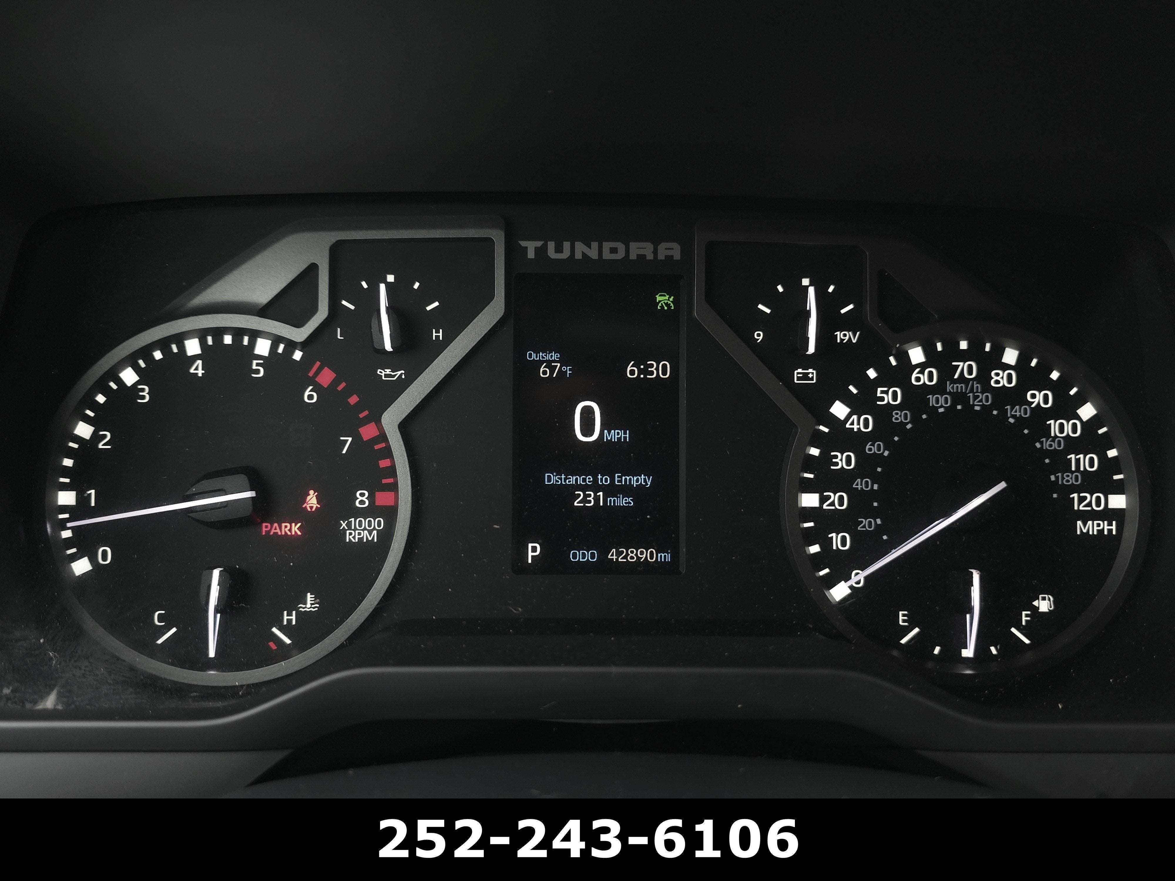 2022 Toyota Tundra 4WD SR5