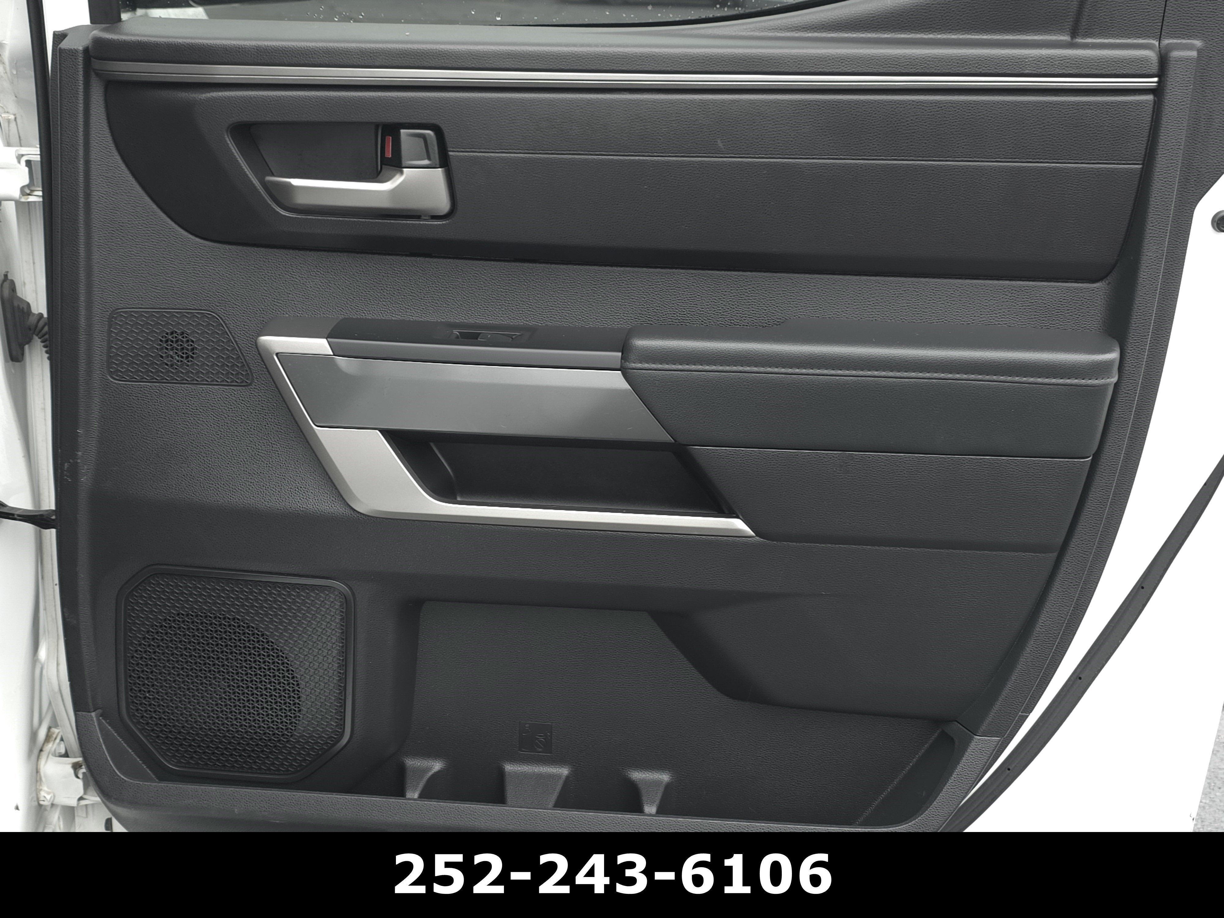 2022 Toyota Tundra 4WD SR5