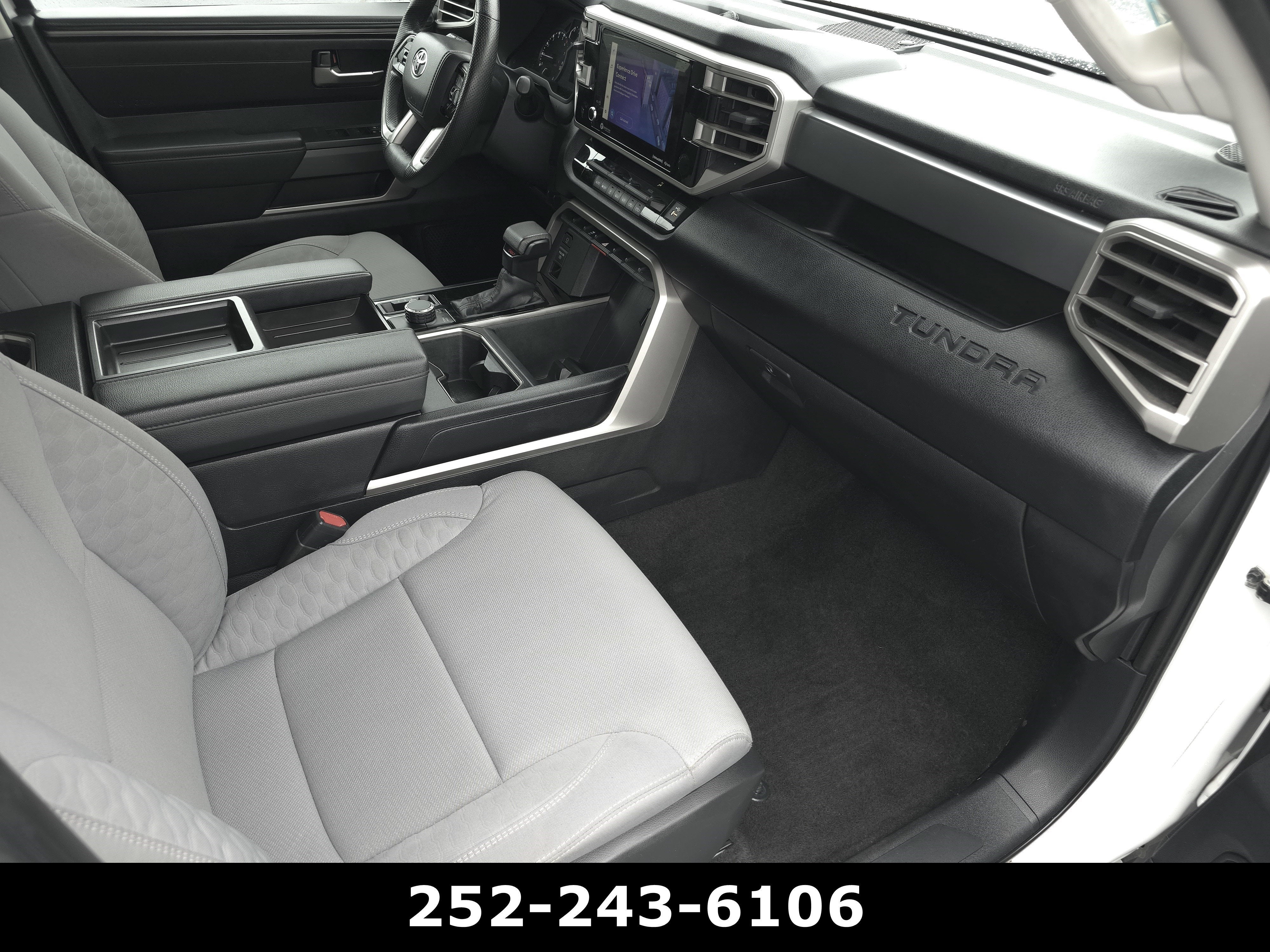 2022 Toyota Tundra 4WD SR5