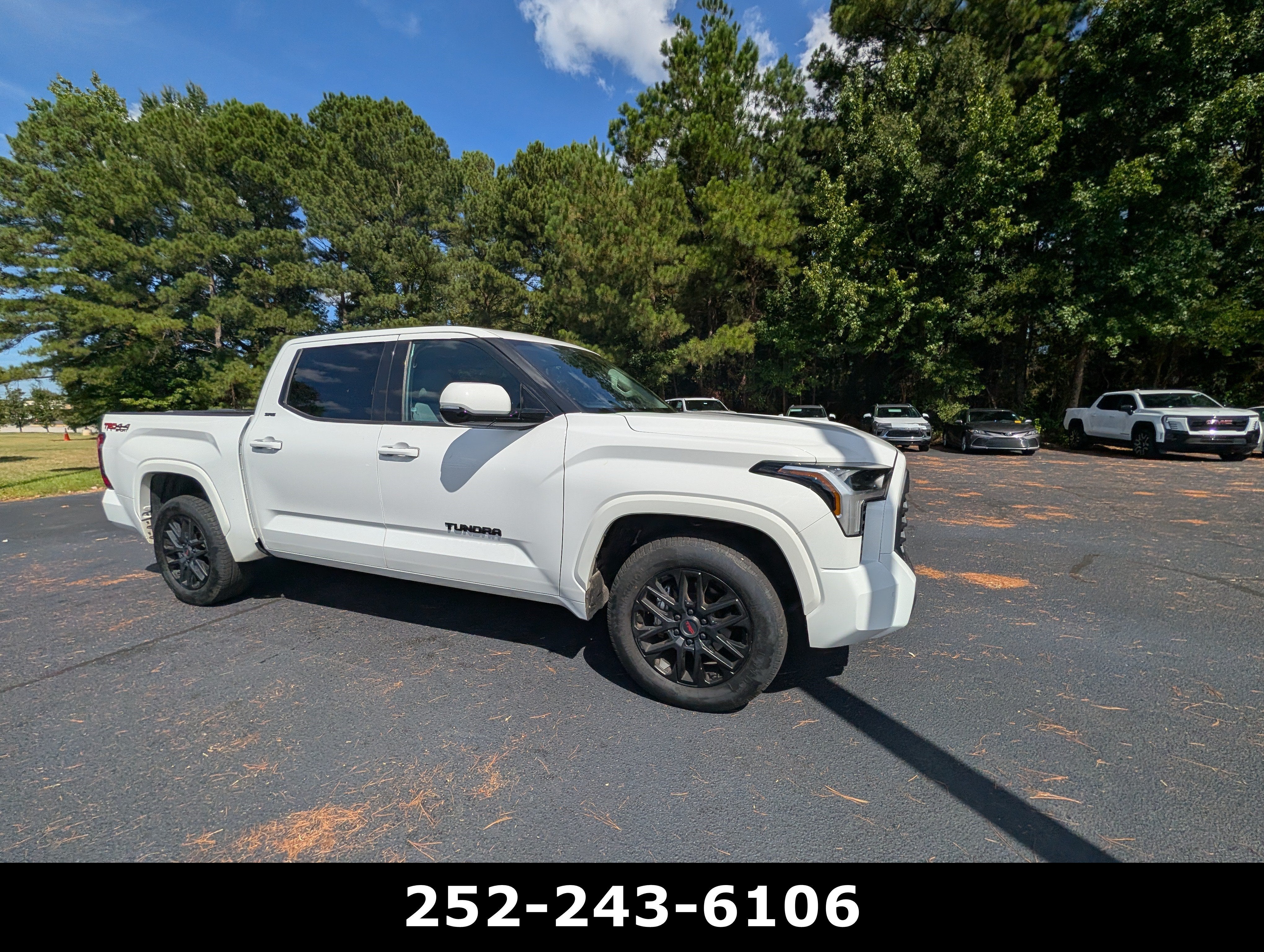 2022 Toyota Tundra 4WD SR5