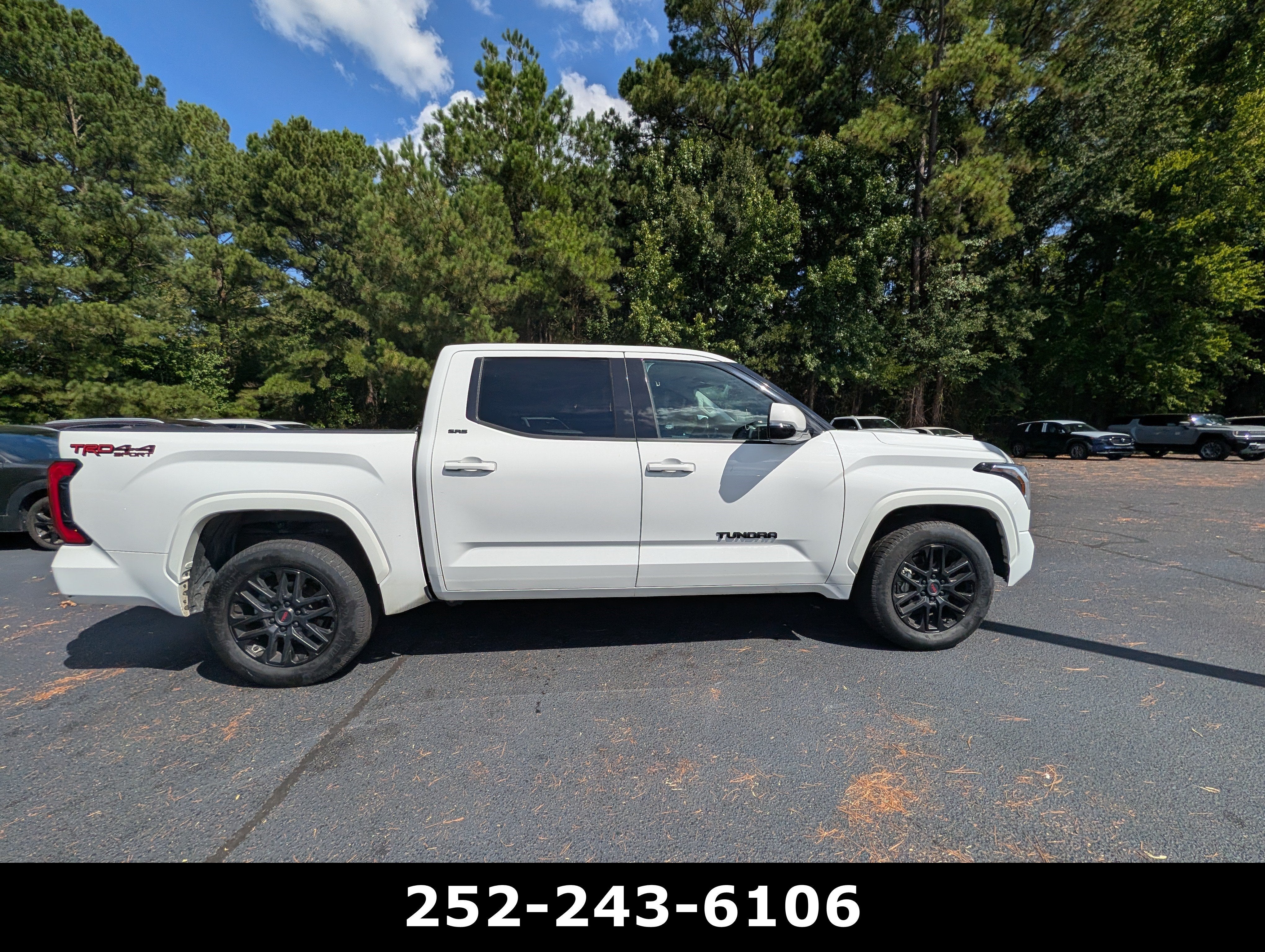 2022 Toyota Tundra 4WD SR5
