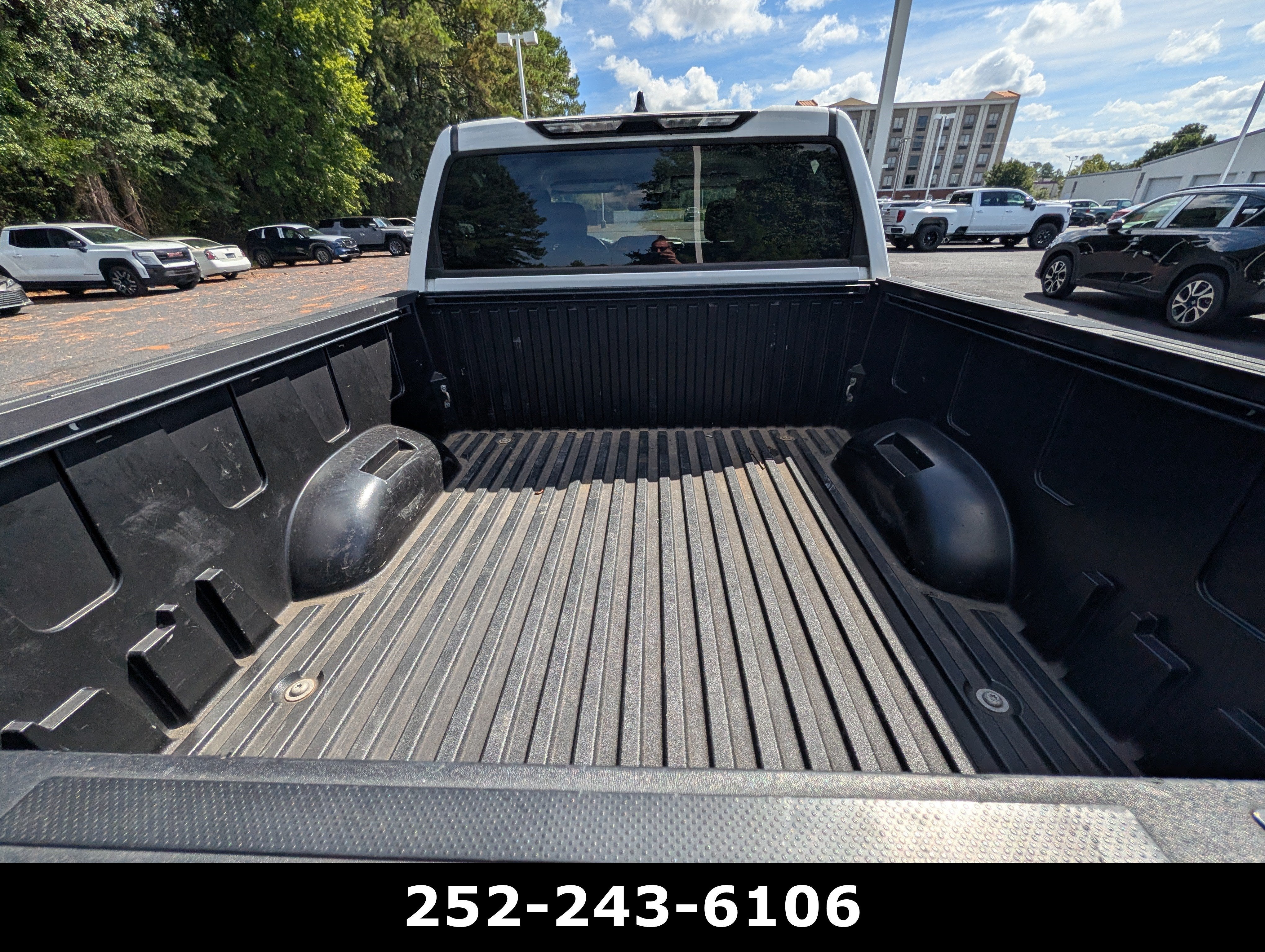 2022 Toyota Tundra 4WD SR5