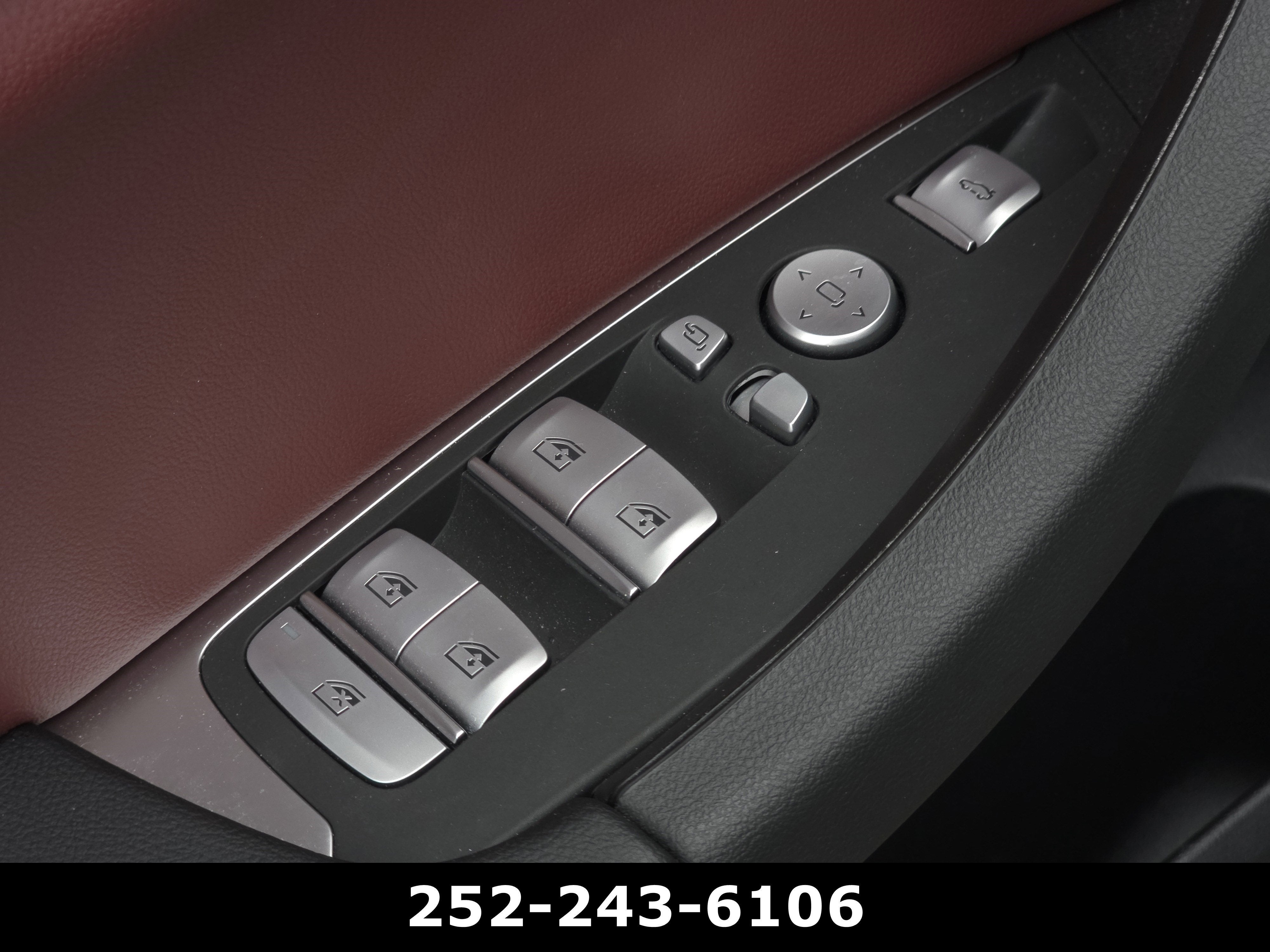 2025 BMW X4 xDrive30i