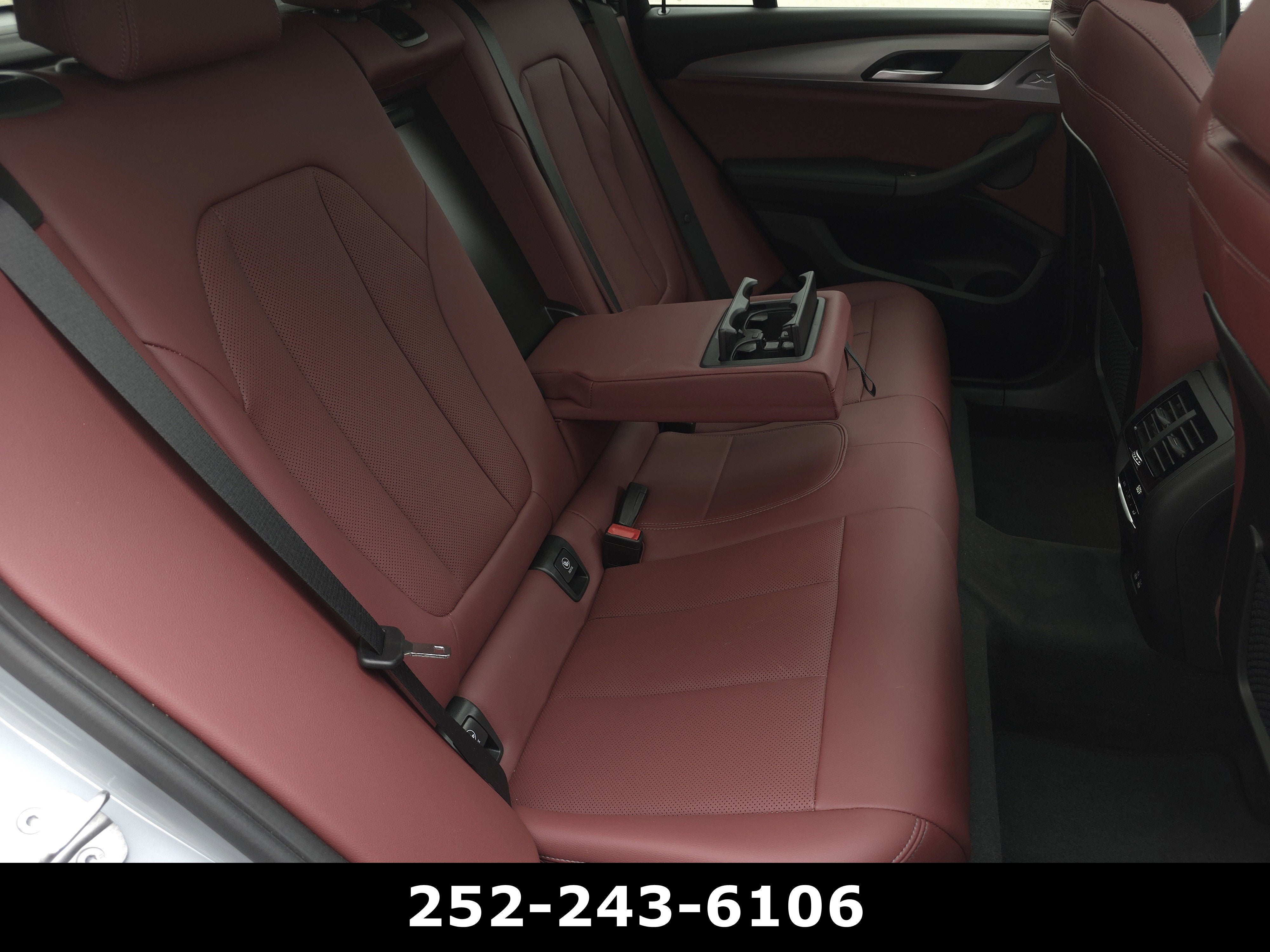 2025 BMW X4 xDrive30i