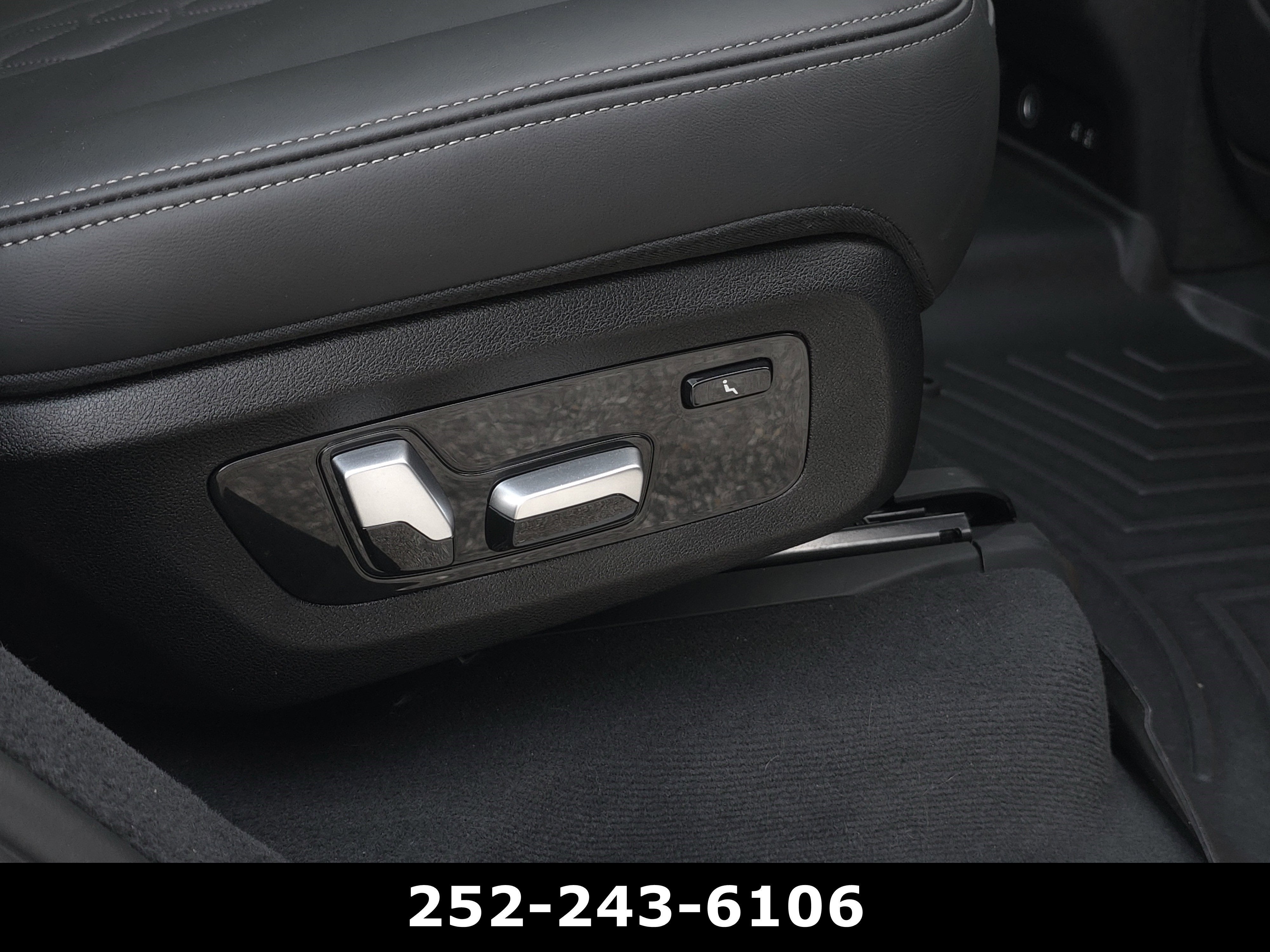 2022 BMW X7 M50i