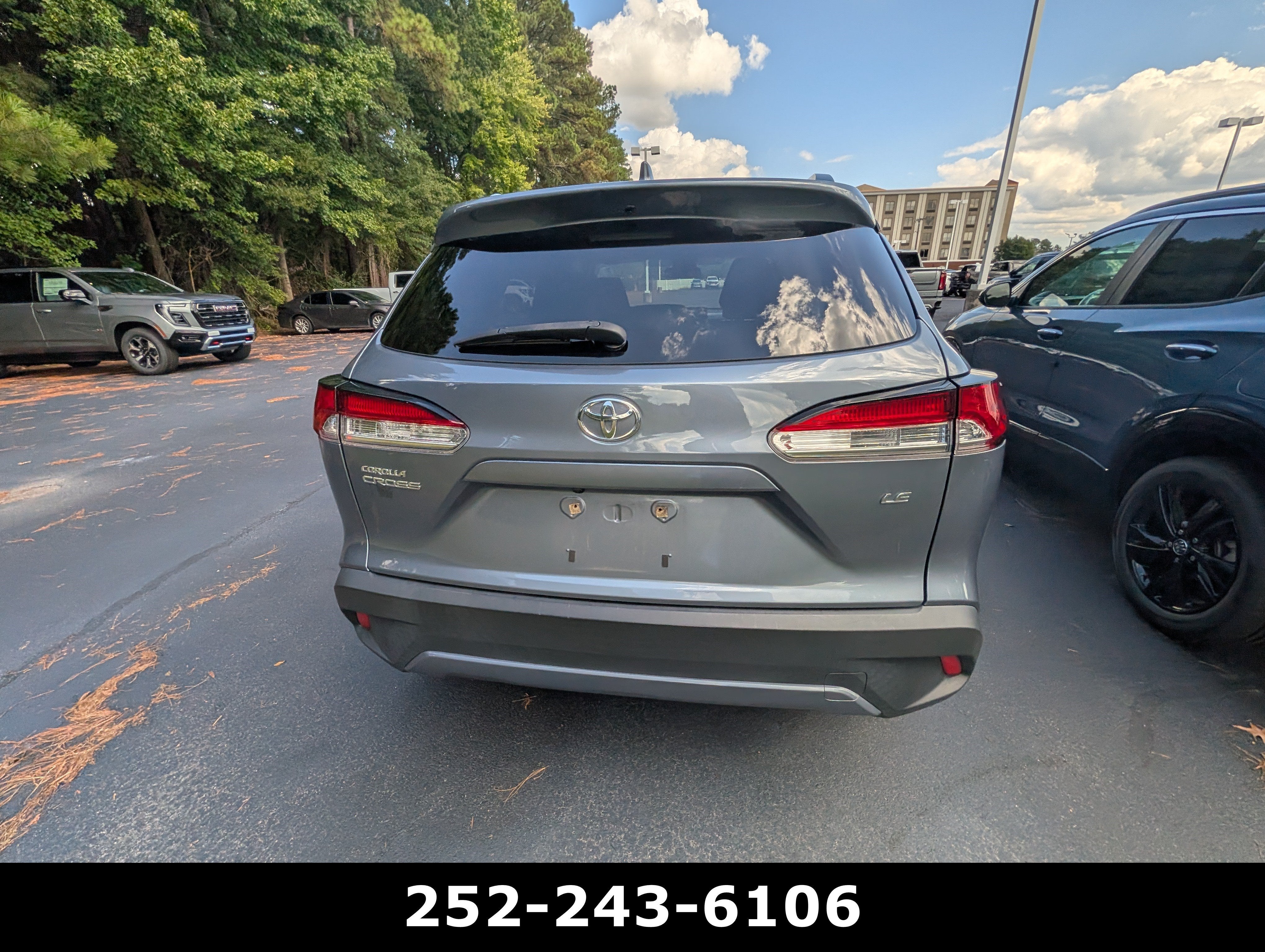 2022 Toyota Corolla Cross LE