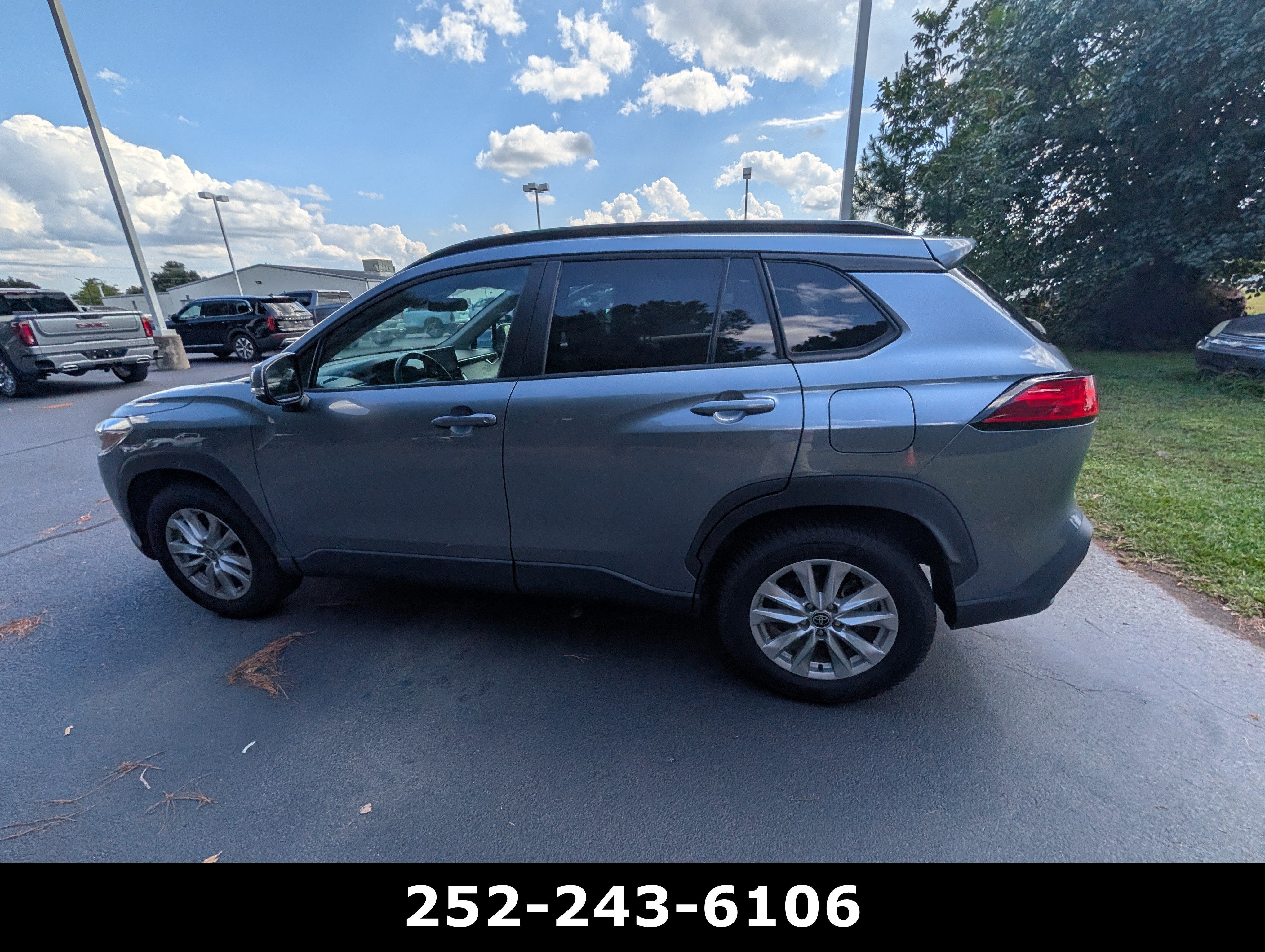 2022 Toyota Corolla Cross LE