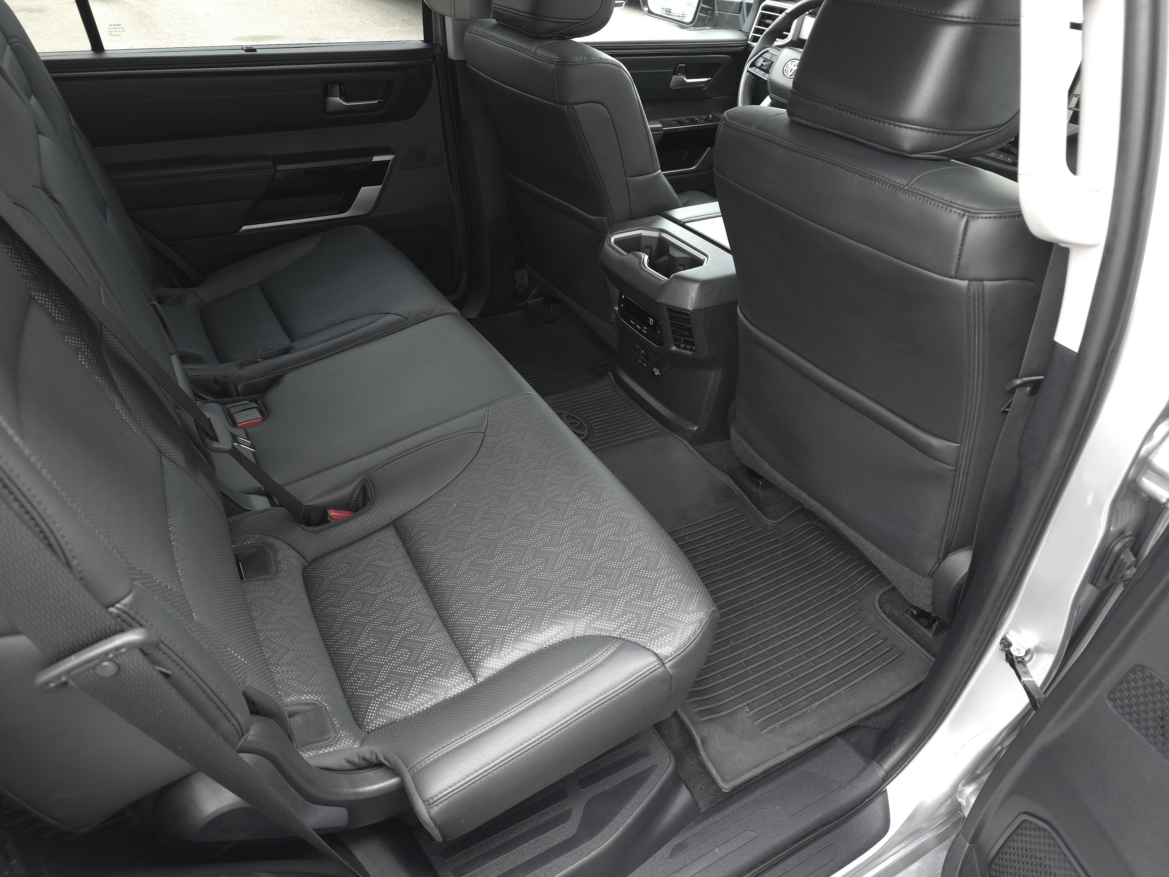 2024 Toyota Sequoia SR5