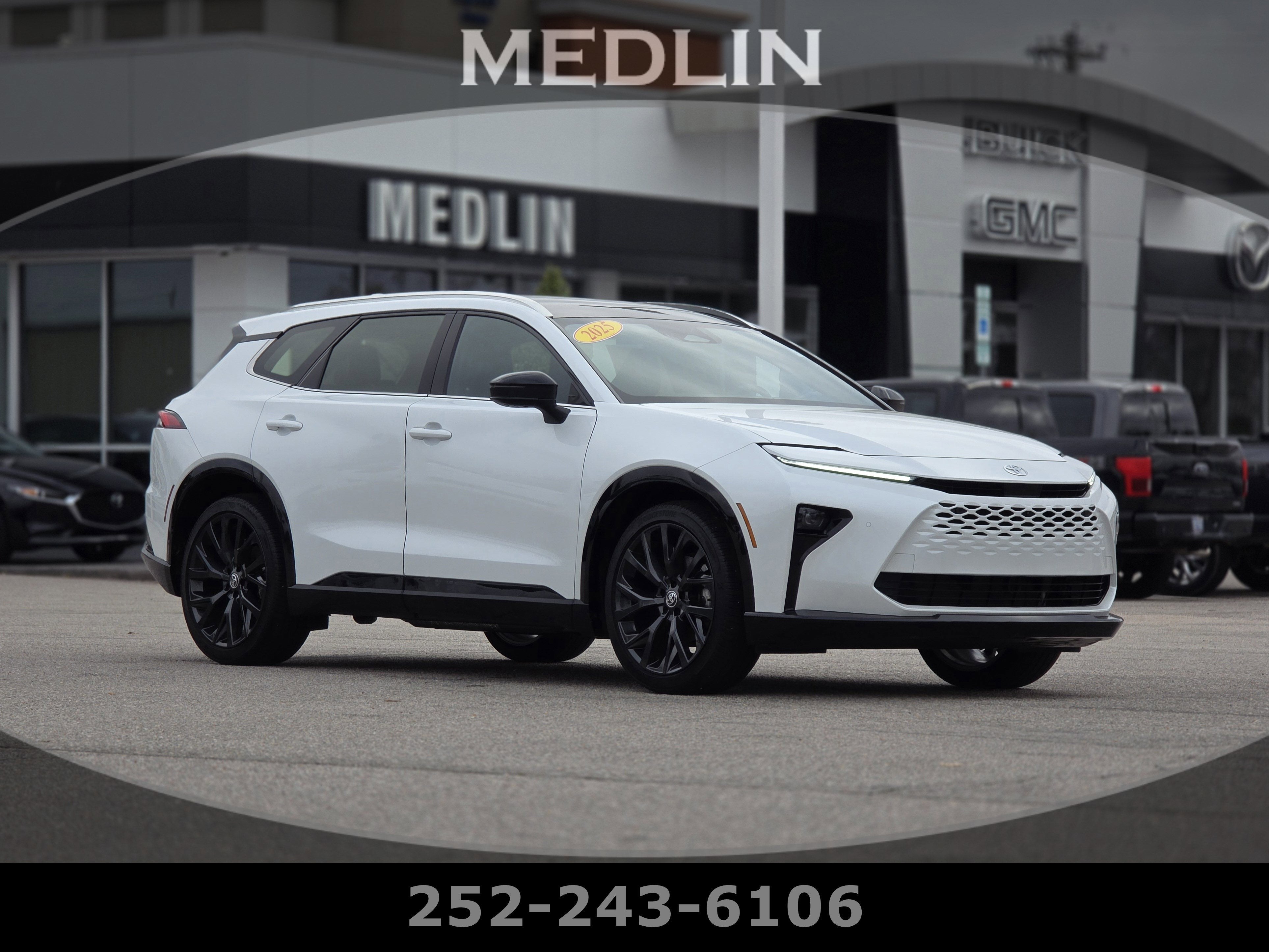 2025 Toyota Crown Signia XLE