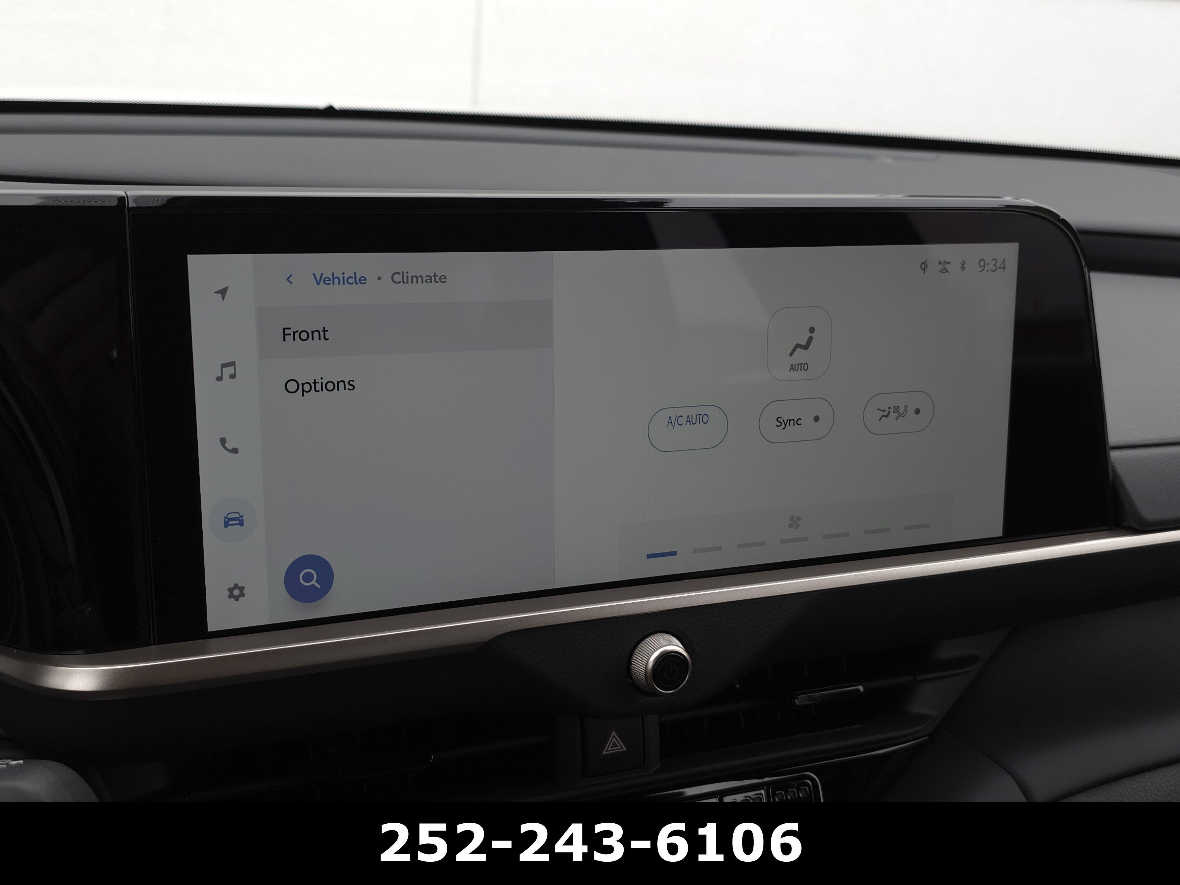 2025 Toyota Crown Signia XLE