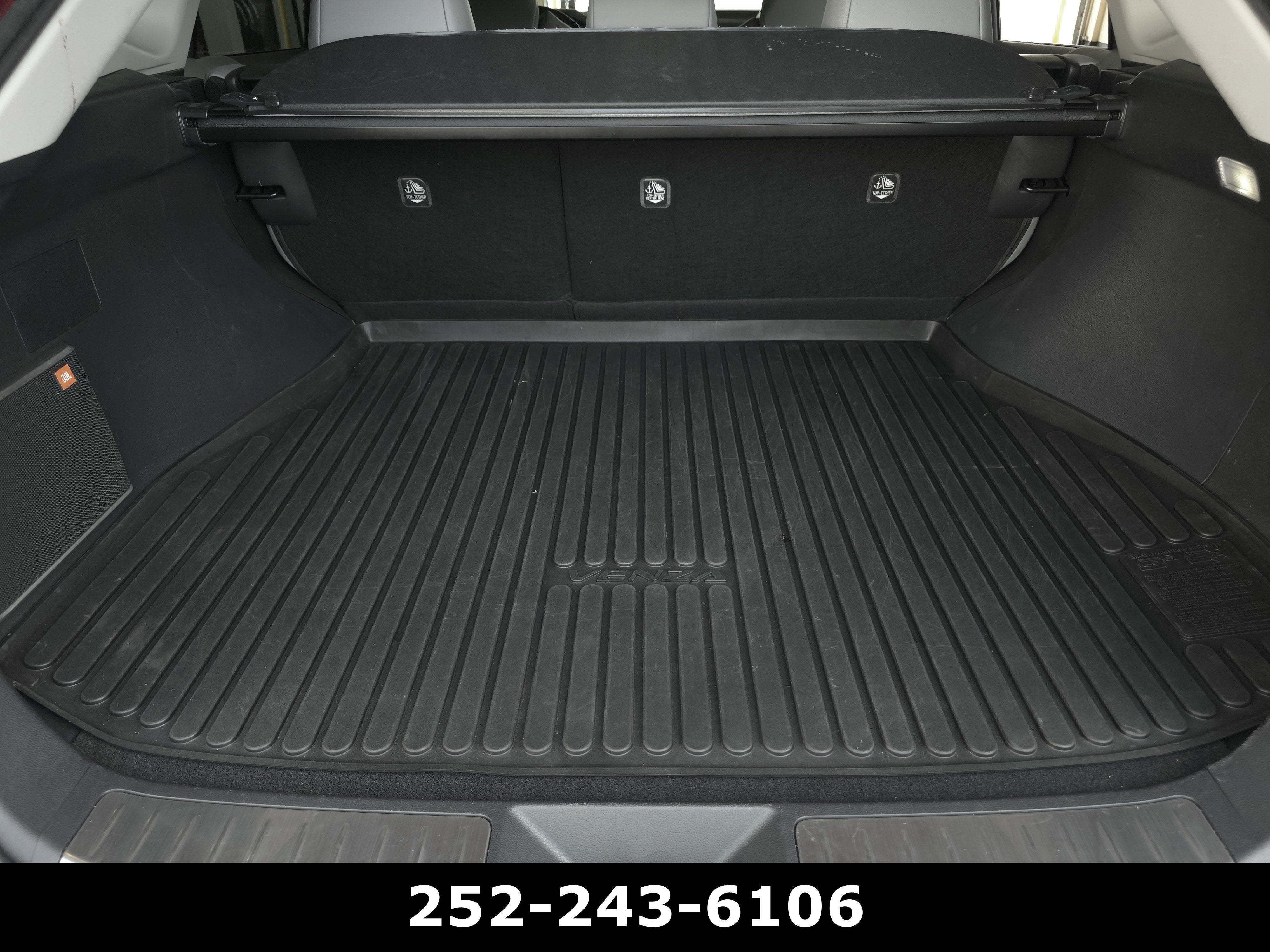 2024 Toyota Venza LE