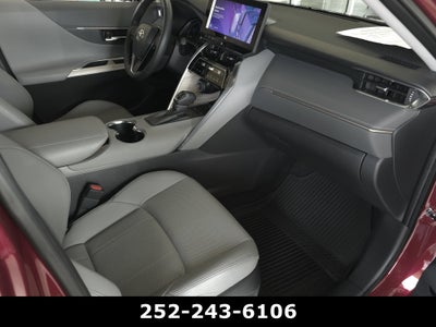 2024 Toyota Venza LE