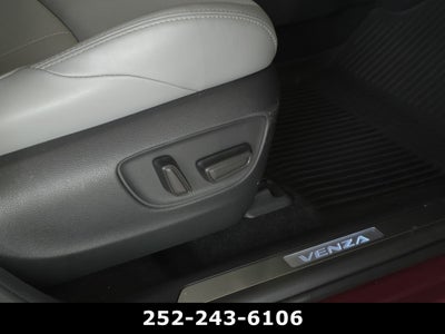 2024 Toyota Venza LE