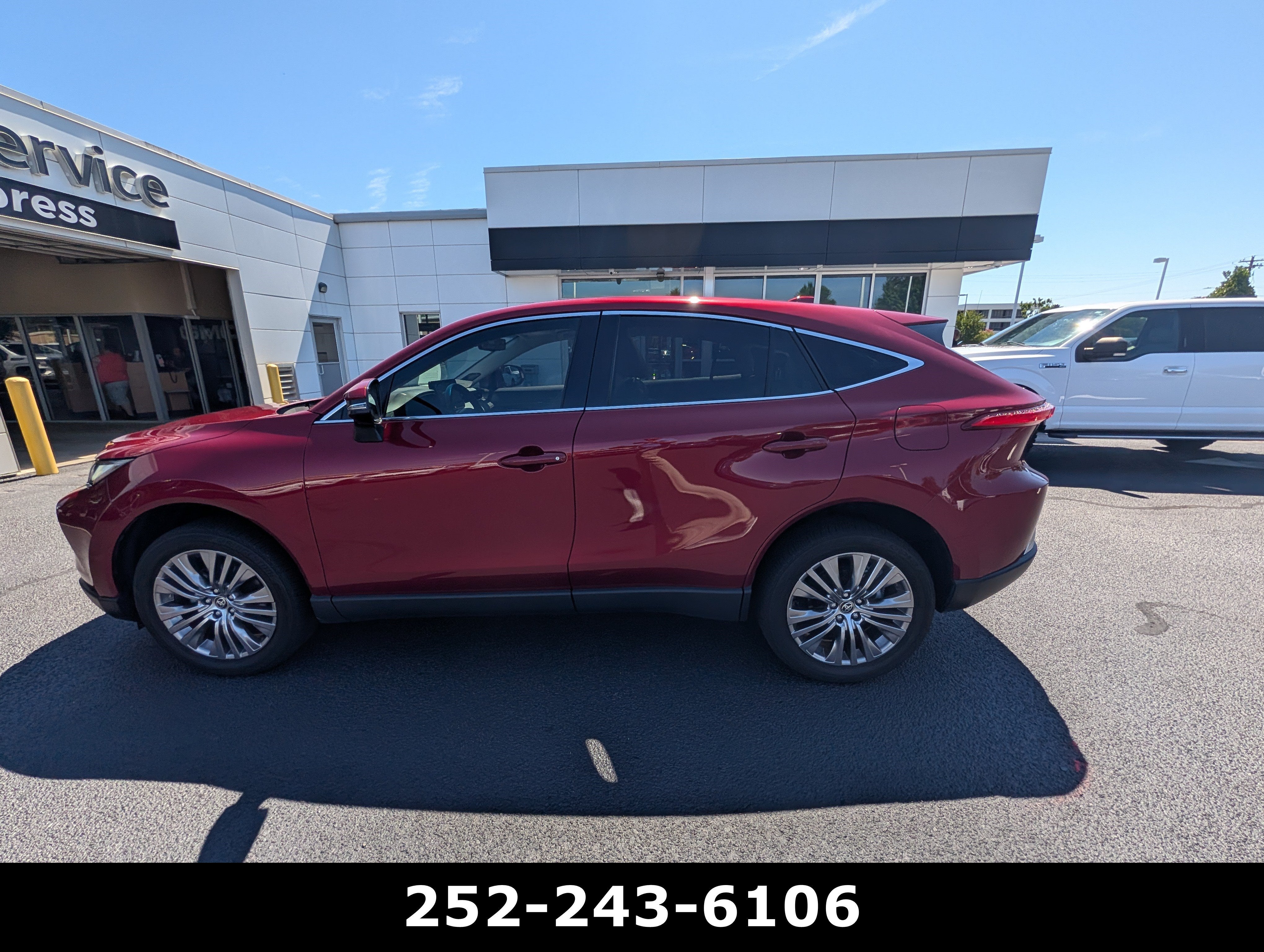 2024 Toyota Venza LE