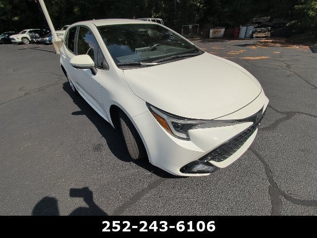 2025 Toyota Corolla Hatchback SE