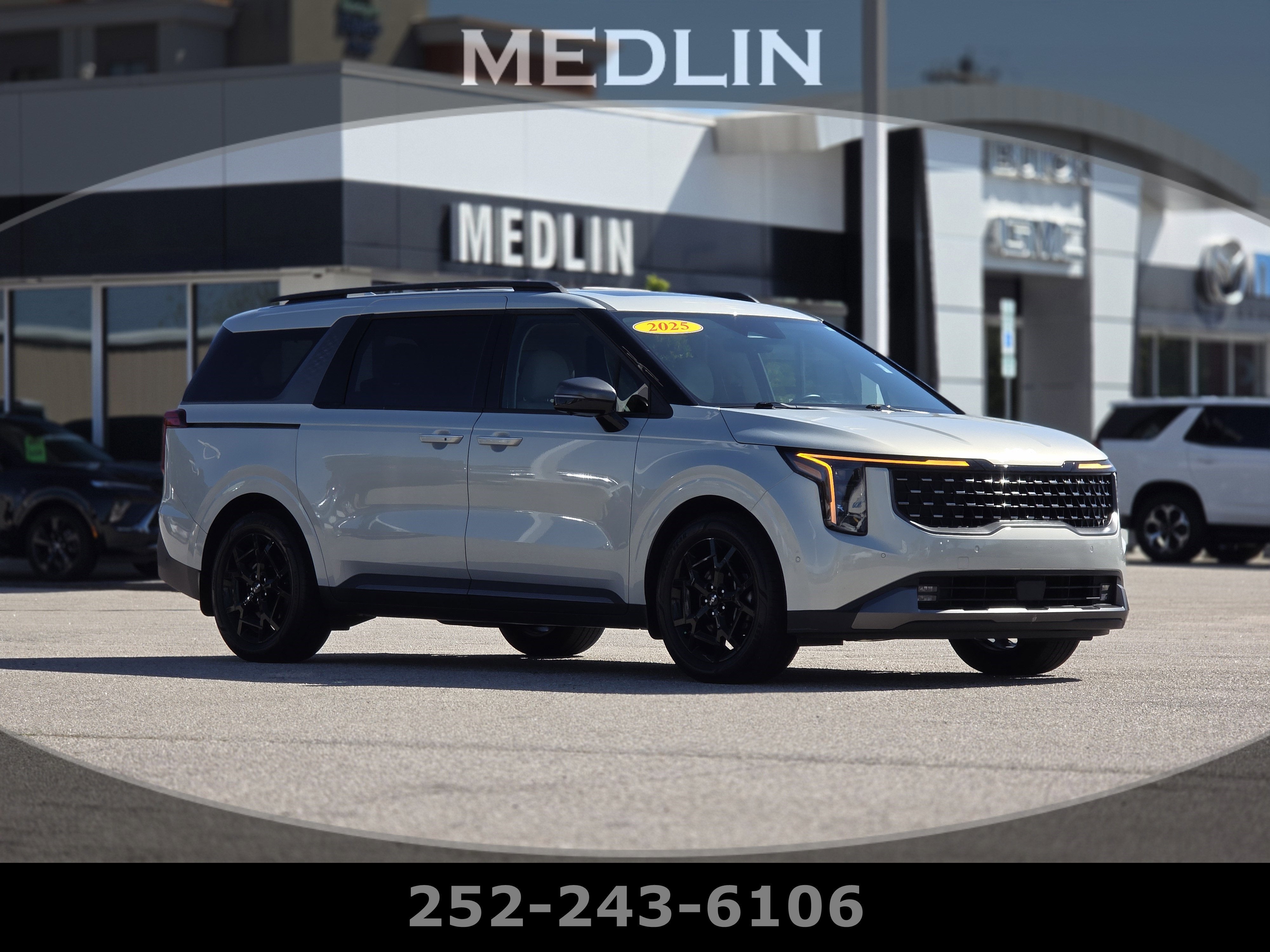 2025 Kia Carnival SX