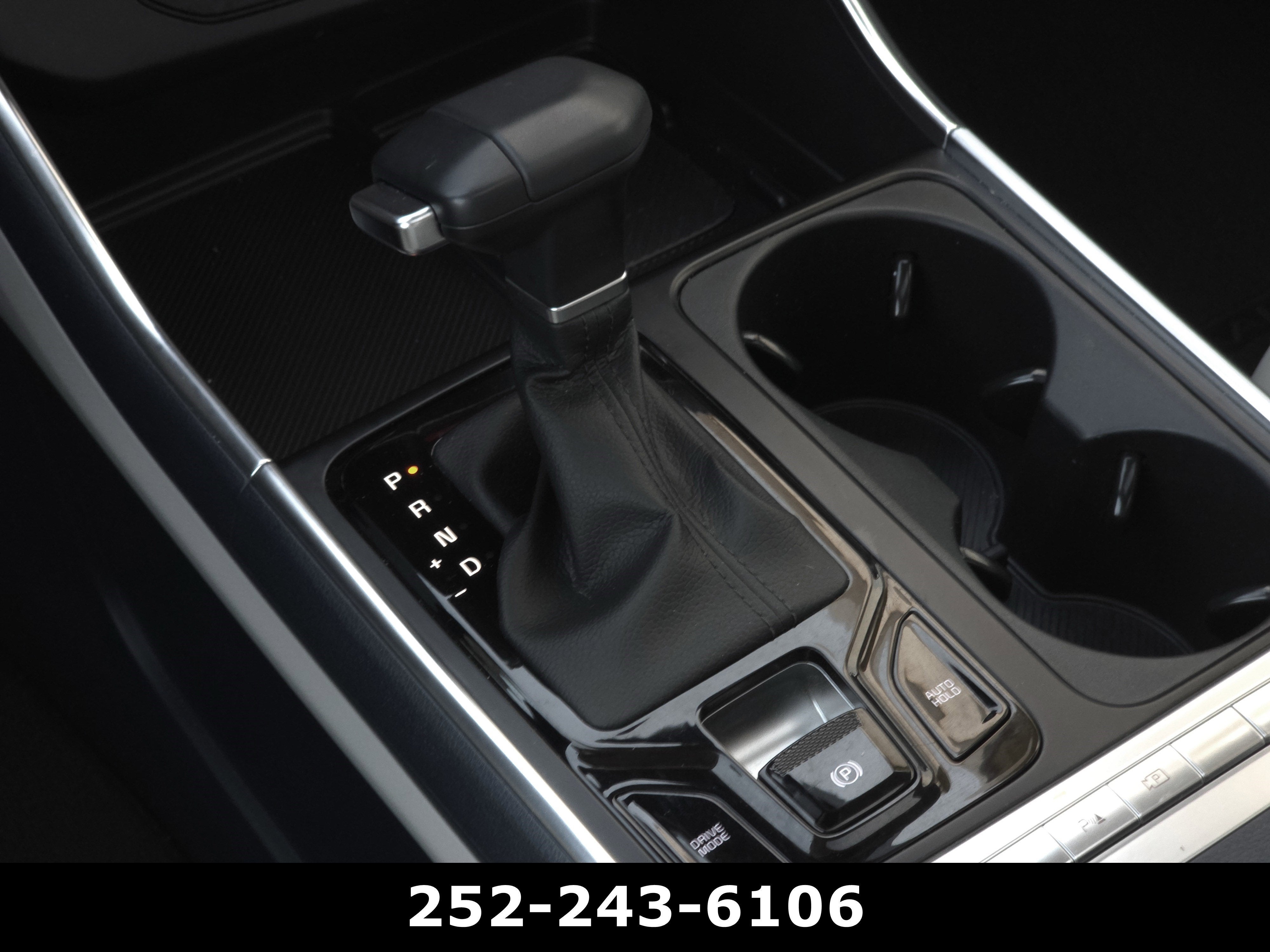 2025 Kia Carnival SX