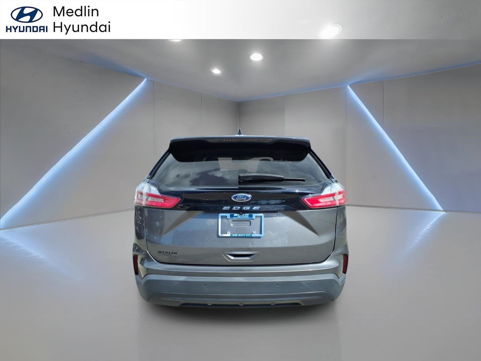 2021 Ford Edge SE