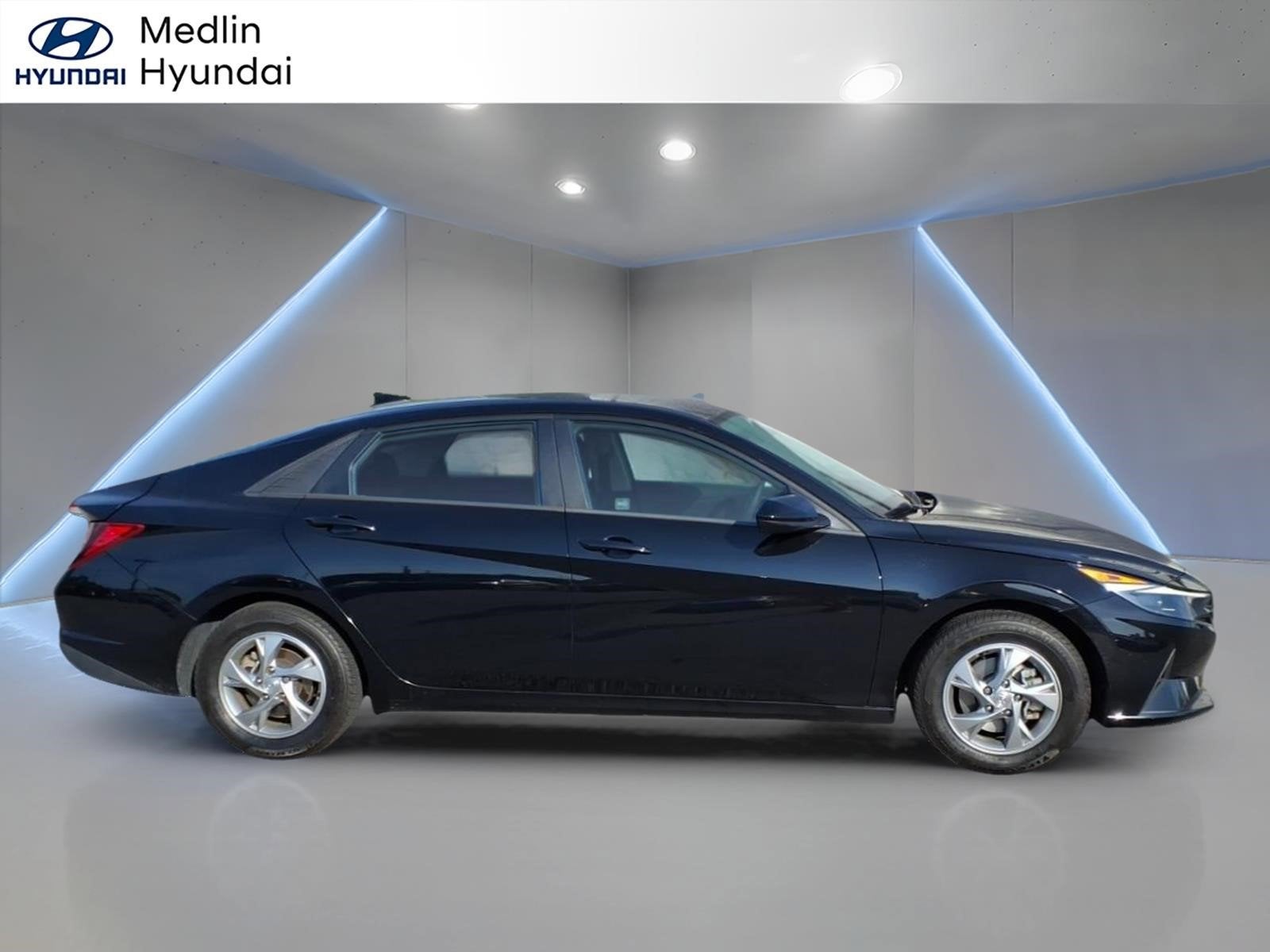 2021 Hyundai Elantra SE