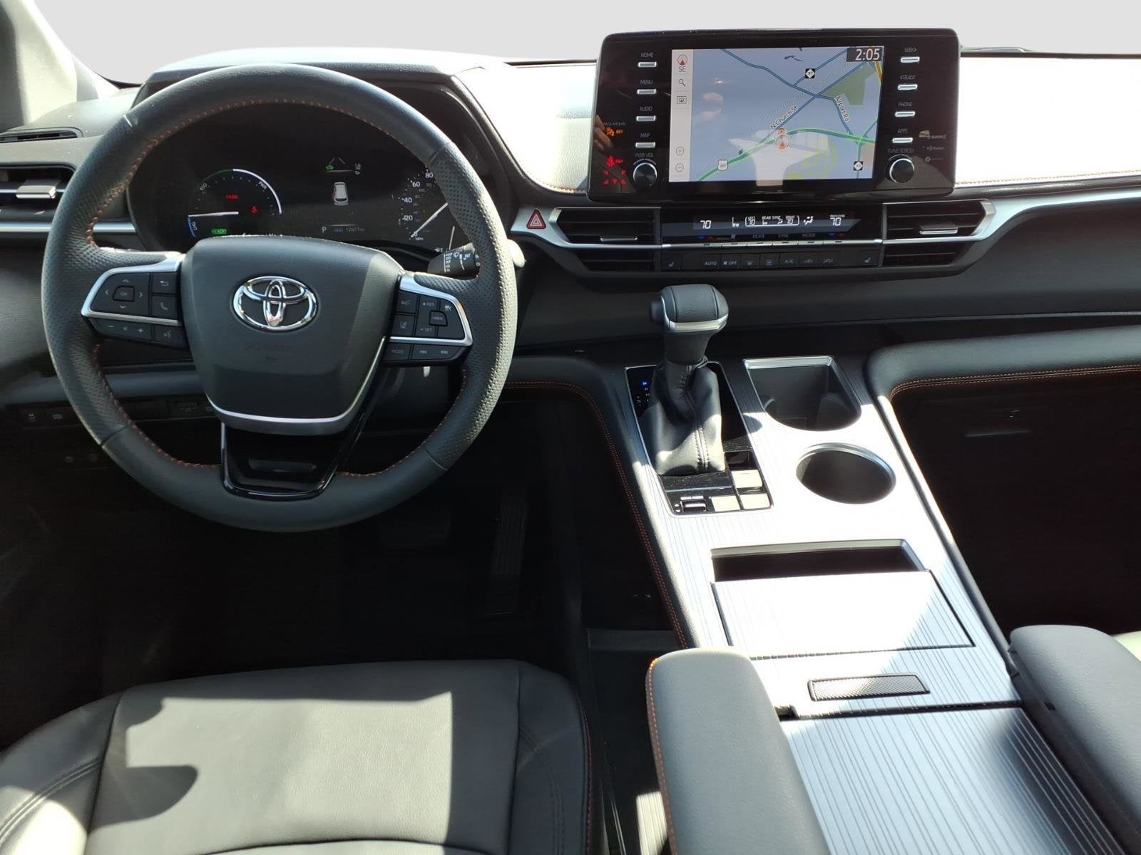 2022 Toyota Sienna XSE 7 Passenger