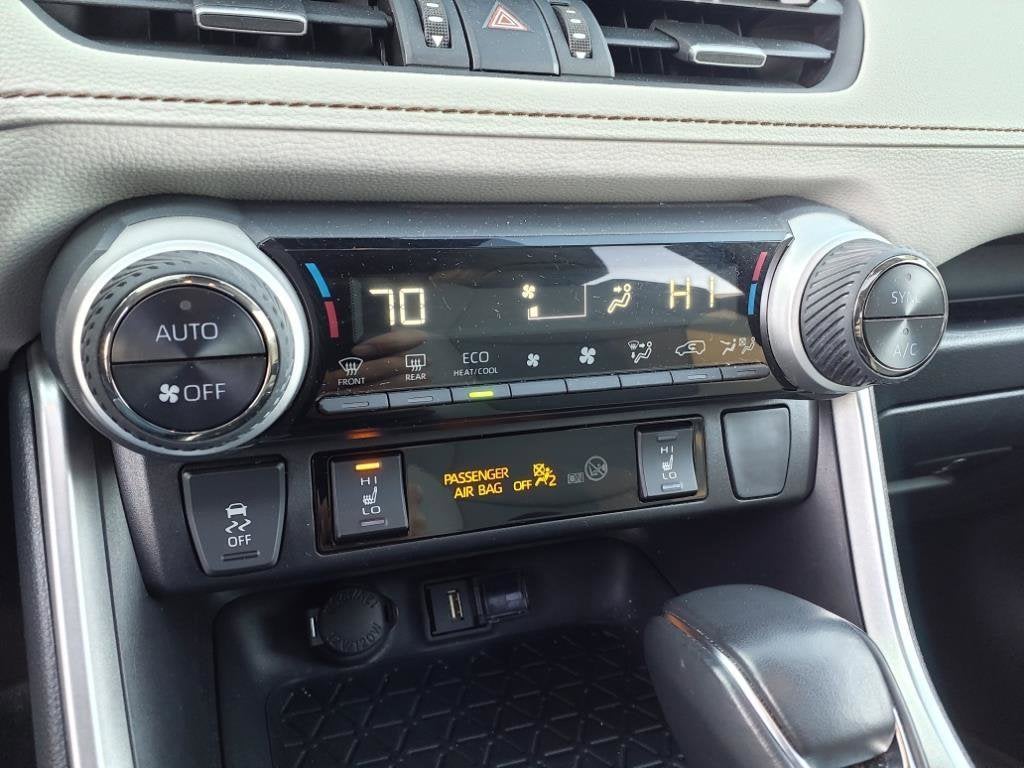 2022 Toyota RAV4 Hybrid XLE Premium