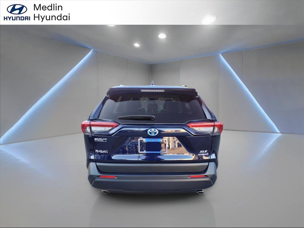 2022 Toyota RAV4 Hybrid XLE Premium