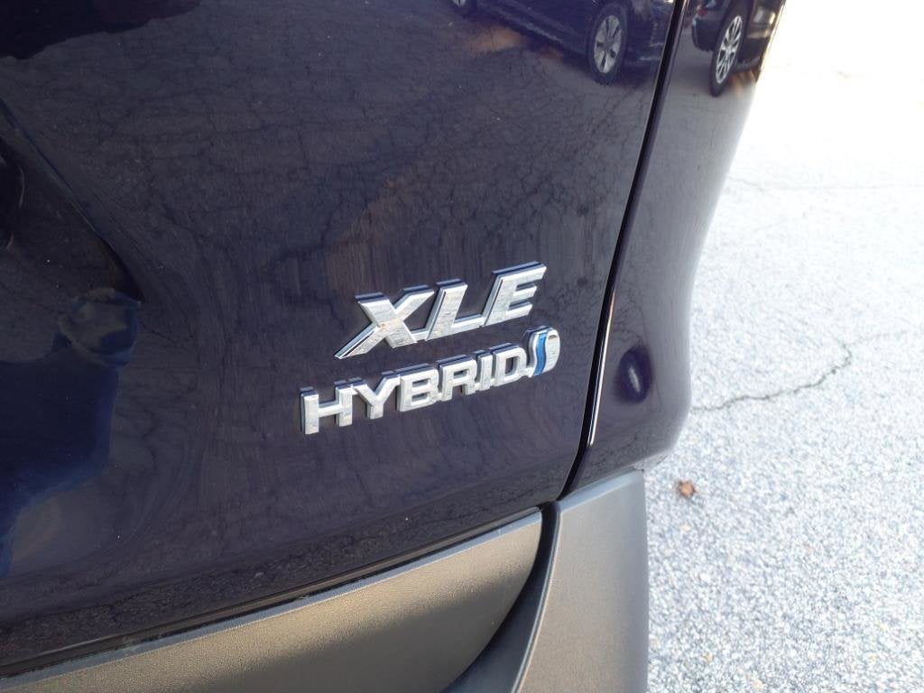 2022 Toyota RAV4 Hybrid XLE Premium