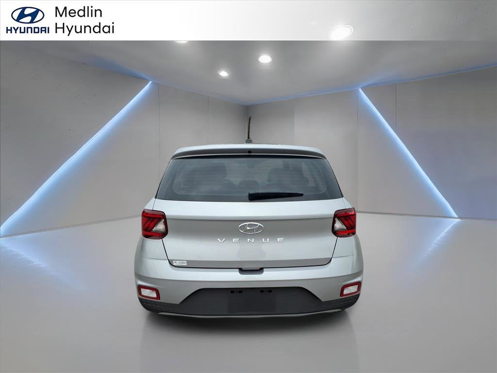 2025 Hyundai Venue SE