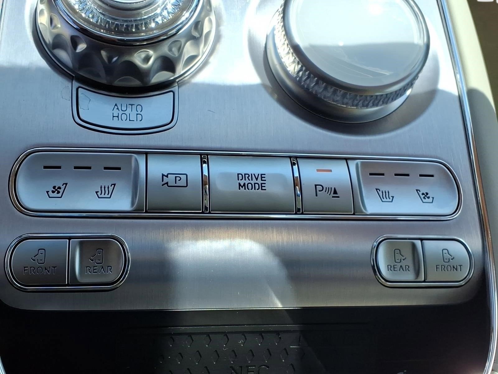 2025 Genesis G90 3.5T e-SC