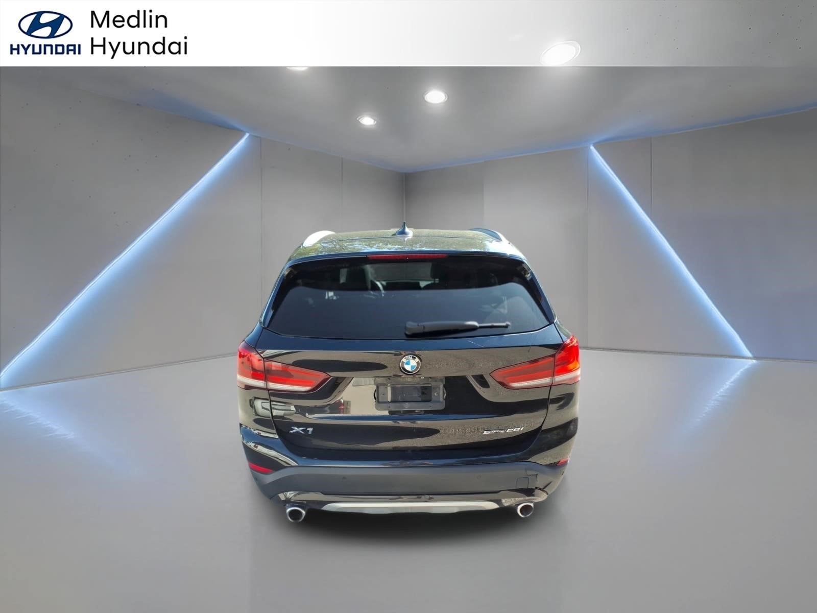 2022 BMW X1 sDrive28i